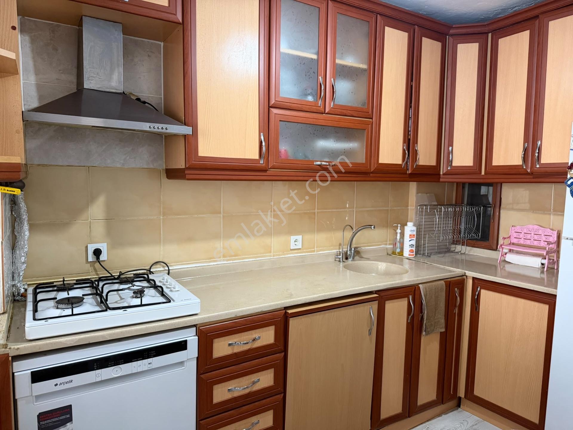 Sakarya Mahallesi Cadde Üzeri Satılık 2+1 — fotoğraf 16