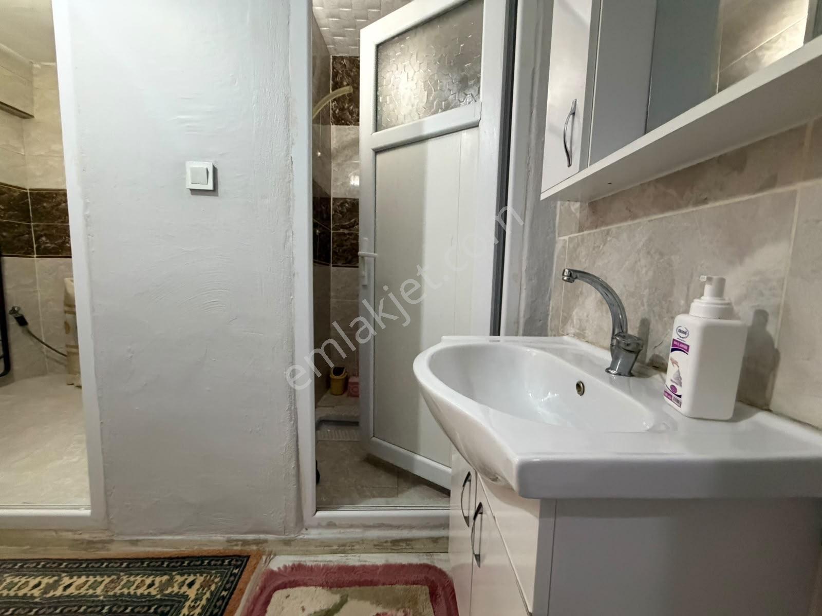 Sakarya Mahallesi Cadde Üzeri Satılık 2+1 — fotoğraf 21