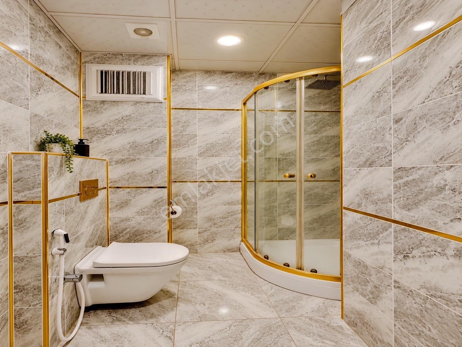 Metrobüse Yakın Sitede Ultra Geniş 3+1 Satılık Arakat Daire — fotoğraf 19