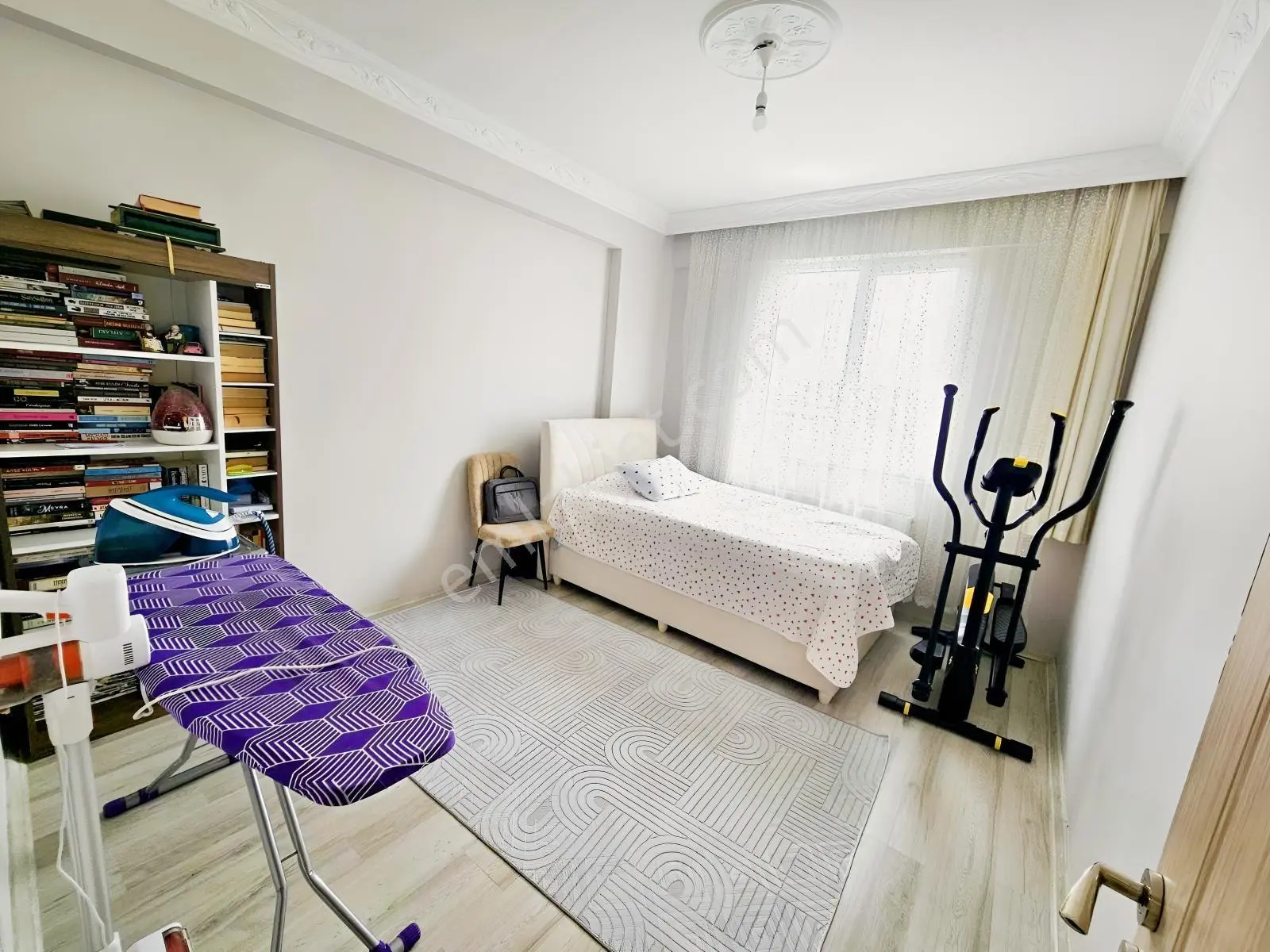 Novakars Gayrimenkul Den Acil Yenişehir Mah Satılık 3+1 — fotoğraf 4