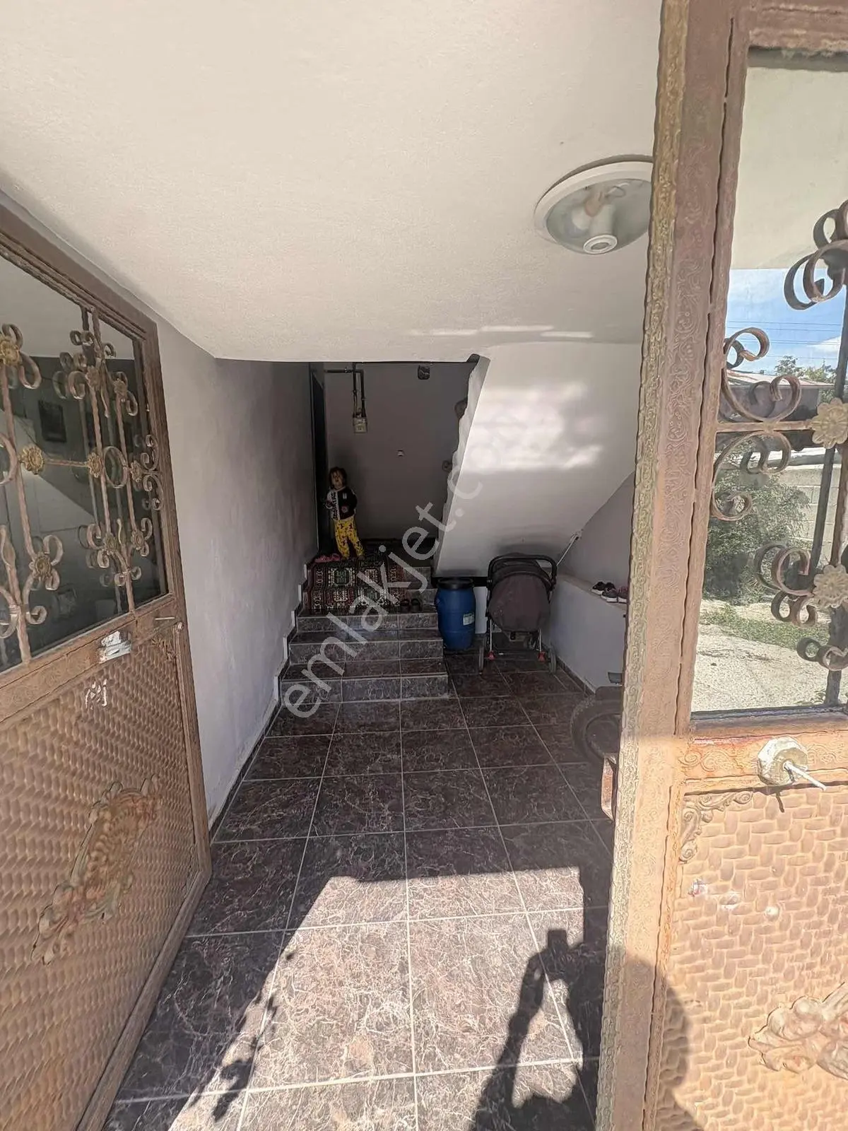 Satılık 575 M2 Arsa 7 Yıllık 3+1 Müstakil Buzhanede Villa Bölges — fotoğraf 25