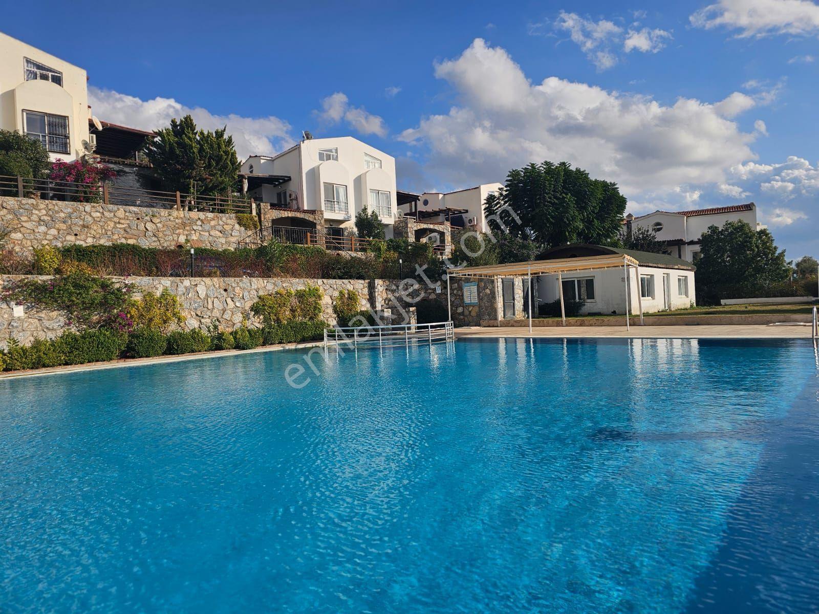 Muğla Bodrum Site İçinde Satılık Bahçe Katı — fotoğraf 13