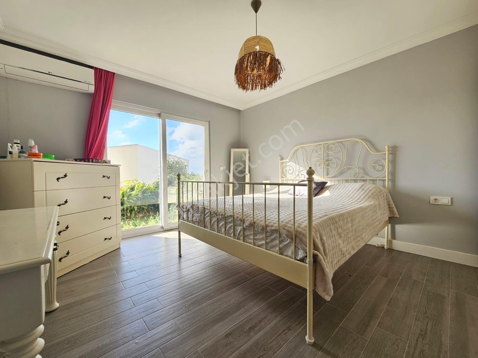 Muğla Bodrum Site İçinde Satılık Bahçe Katı — fotoğraf 17