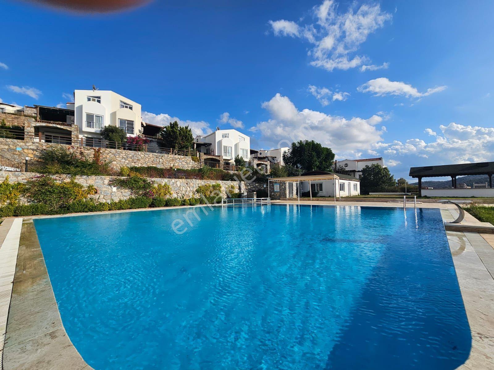 Muğla Bodrum Site İçinde Satılık Bahçe Katı — fotoğraf 21