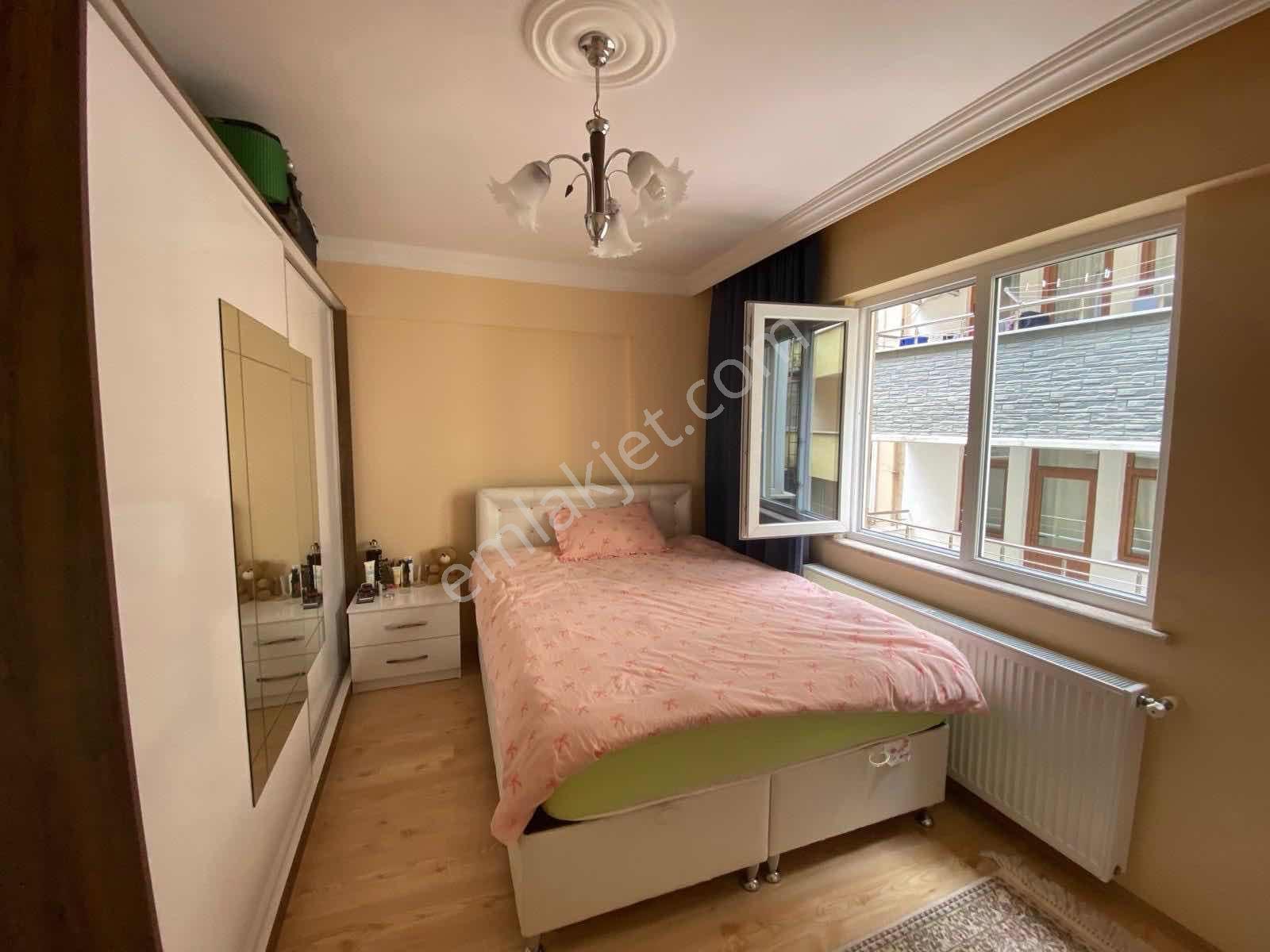 Türkan Emlaktan Çarşı Merkezinde 2+1 Doğal Gazlı Satılık Daire — fotoğraf 3