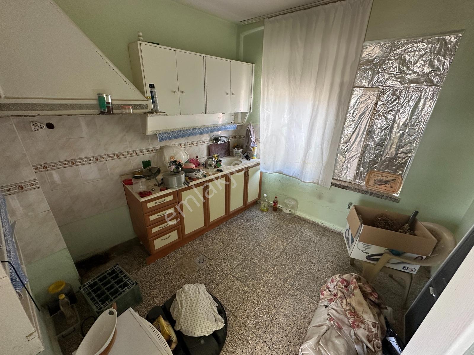 Nazilli Hürriyet Caddesinde Komple Satılık Bina + Dükkan — fotoğraf 14