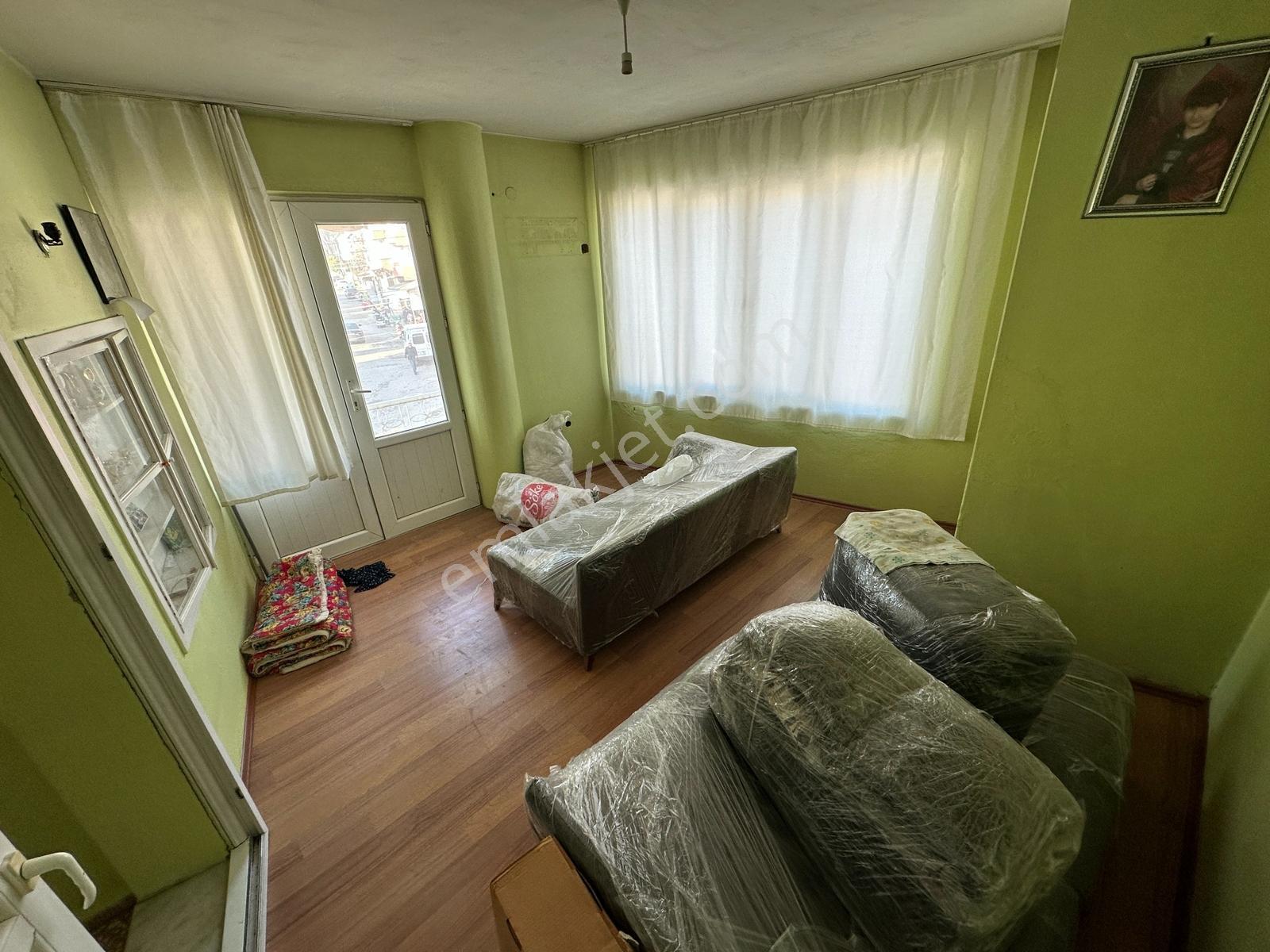 Nazilli Hürriyet Caddesinde Komple Satılık Bina + Dükkan — fotoğraf 16
