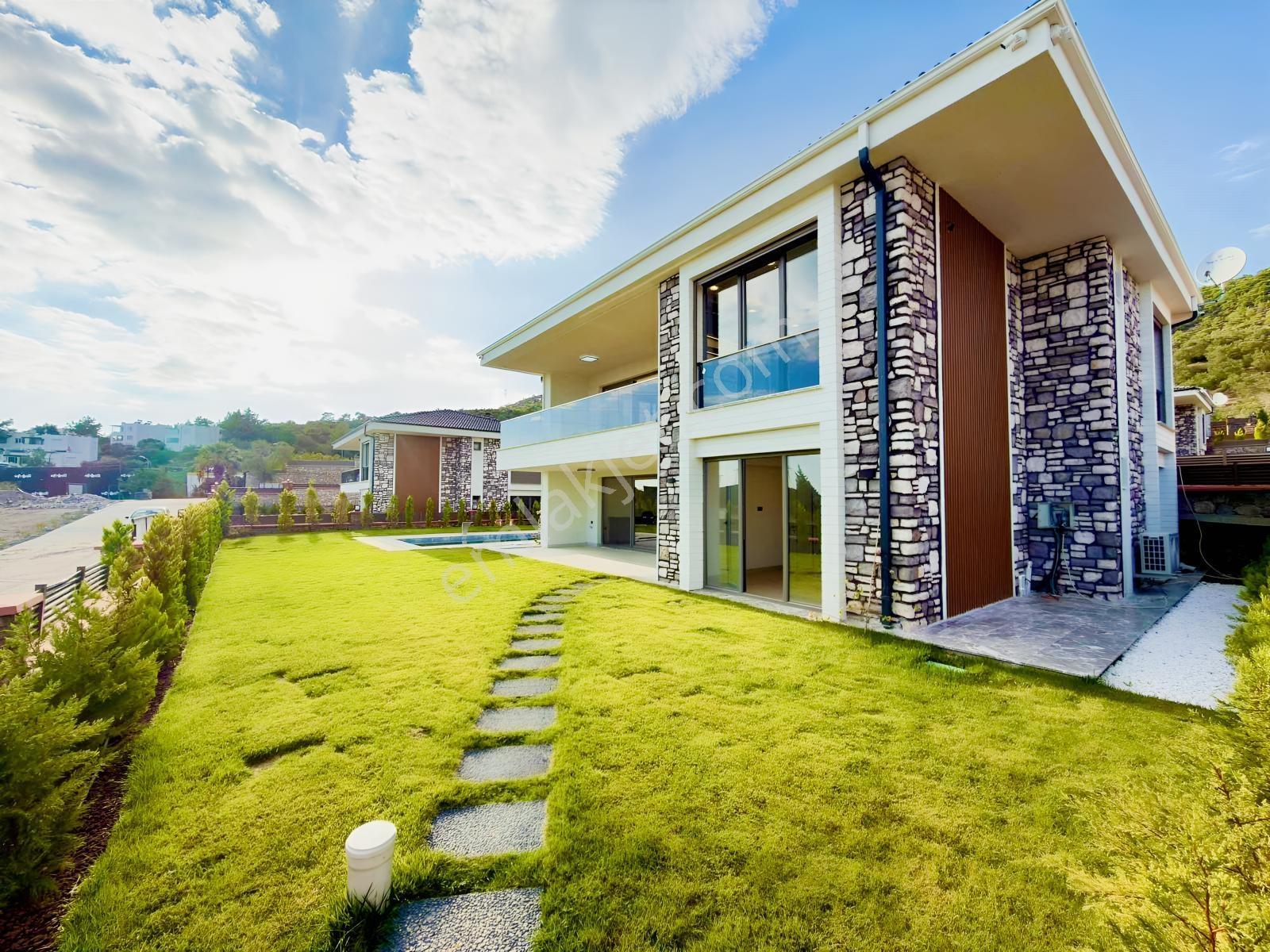 Avcı'dan 700m2 Arsa 260m2 Net Bahçeden Deniz Manz Yatay Villa — fotoğraf 2