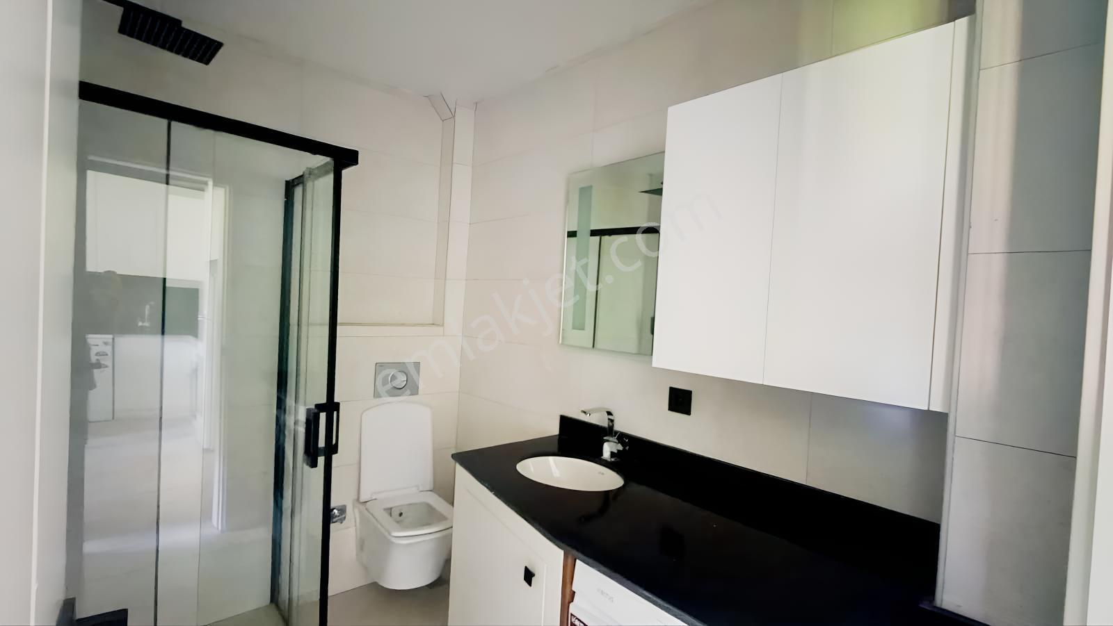 C21 Loft'tan Servergazi'de Havuzlu Sitede Eşyalı Satılık 1+1 — fotoğraf 12