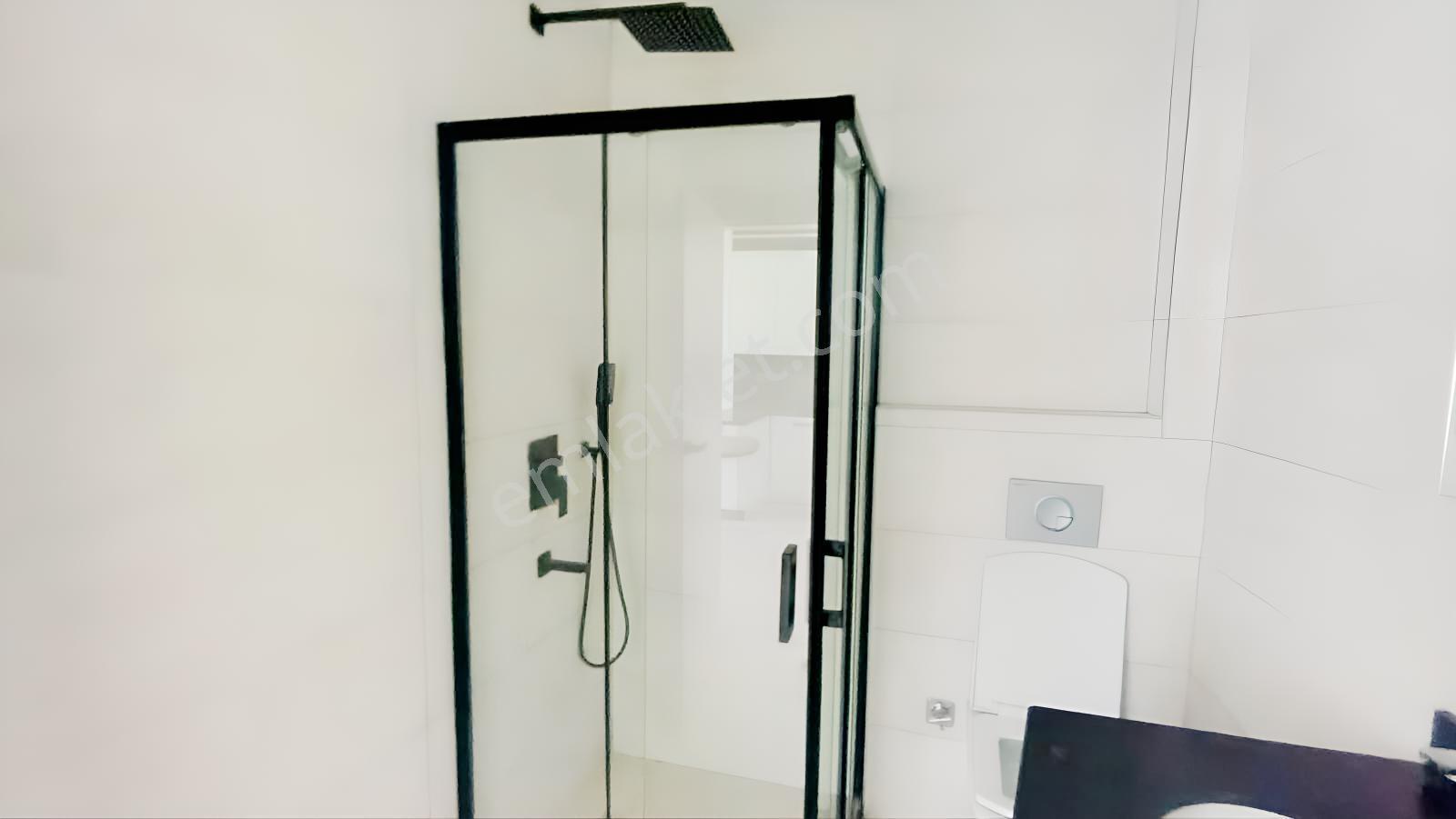 C21 Loft'tan Servergazi'de Havuzlu Sitede Eşyalı Satılık 1+1 — fotoğraf 14