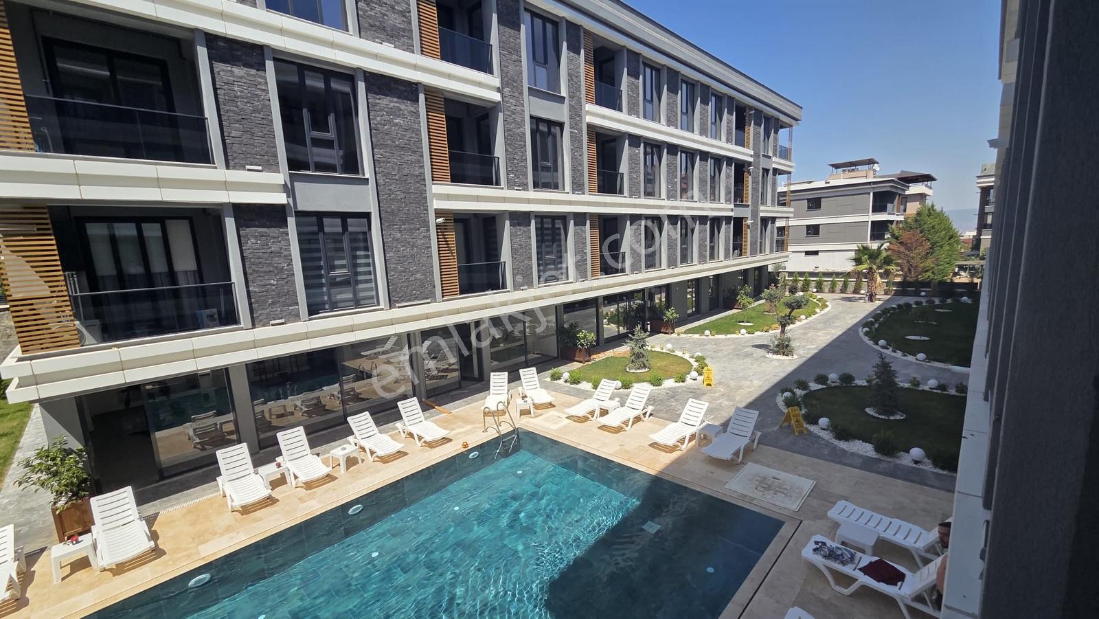 C21 Loft'tan Servergazi'de Havuzlu Sitede Eşyalı Satılık 1+1 — fotoğraf 19