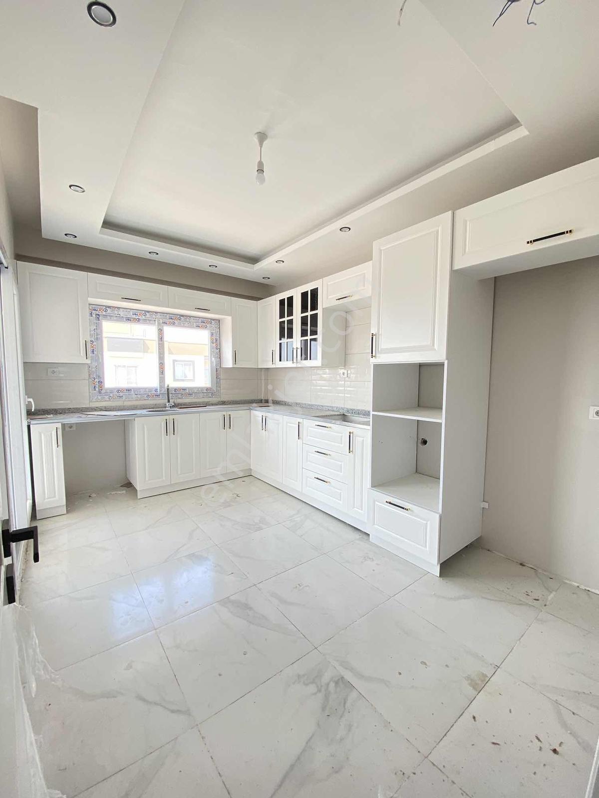 Yılmaz'dan İncirlik Merkezinde Satılık 3+1 K.mtfk Daire E5yakın — fotoğraf 2