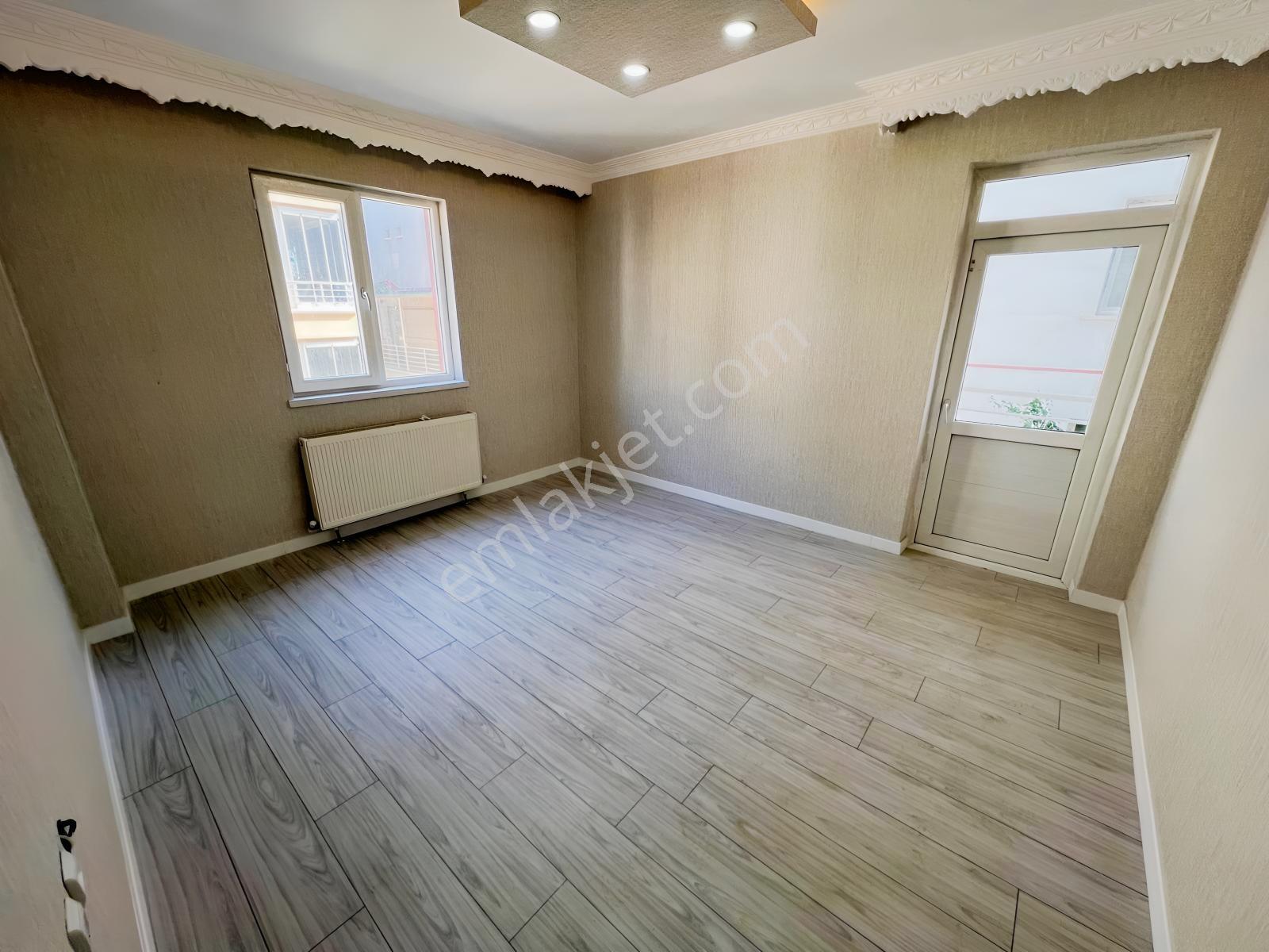 Ovacık Koblay Yakını 130 M2 Asansörlü 1.kat Yapılı 3 Balkonlu — fotoğraf 24