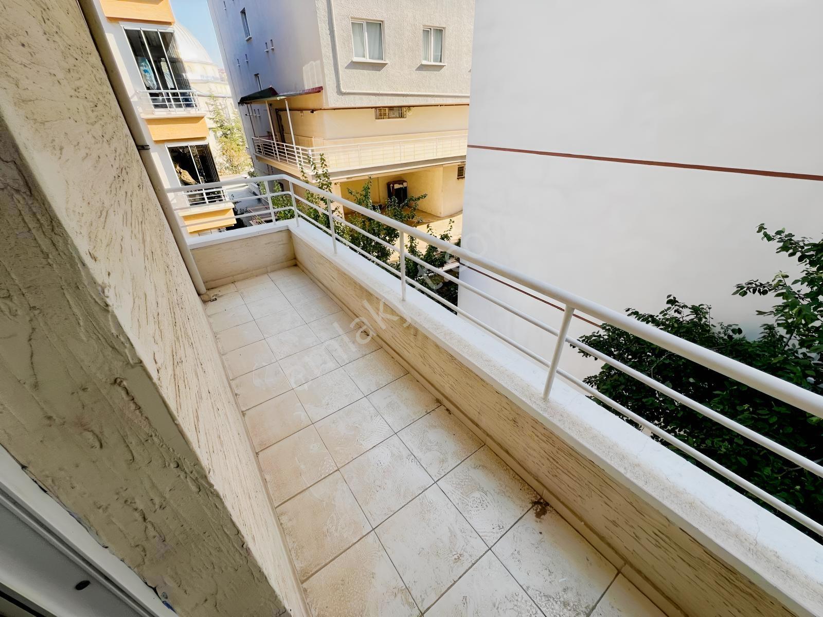 Ovacık Koblay Yakını 130 M2 Asansörlü 1.kat Yapılı 3 Balkonlu — fotoğraf 26