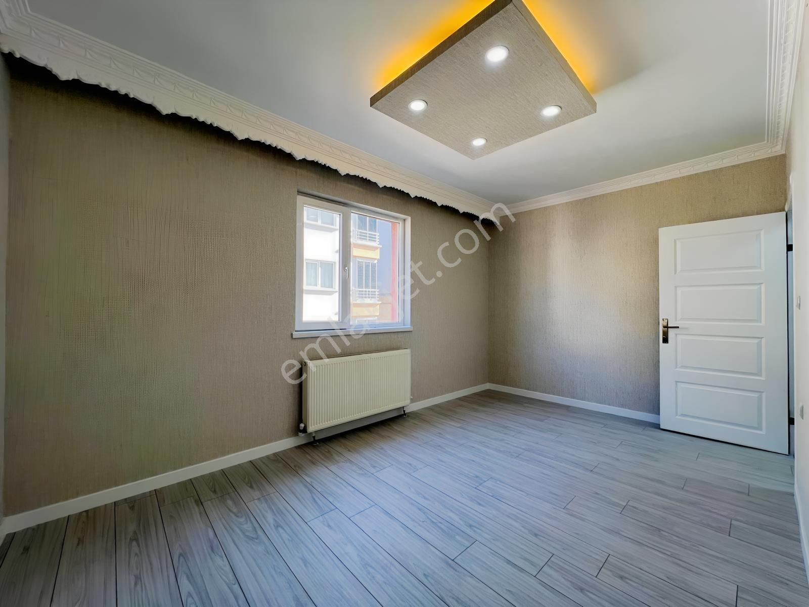 Ovacık Koblay Yakını 130 M2 Asansörlü 1.kat Yapılı 3 Balkonlu — fotoğraf 33