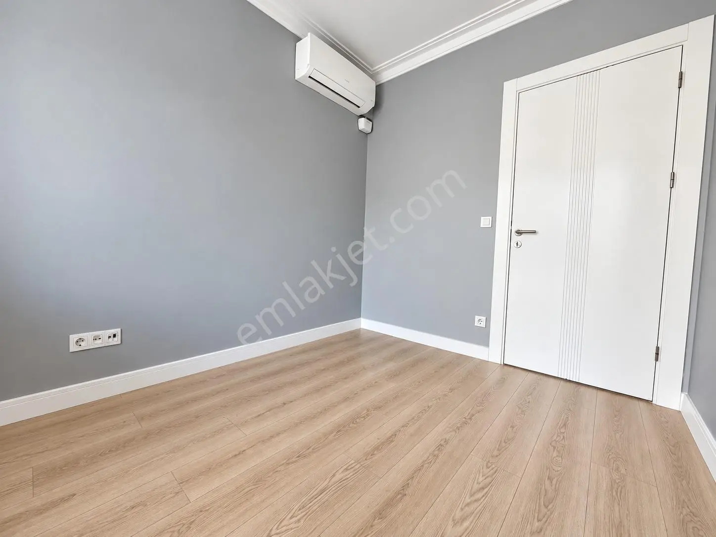 Erenköy'de 2+1 Net 85m2 Divanın Sokağın'da Boş Fırsat Daire — fotoğraf 19