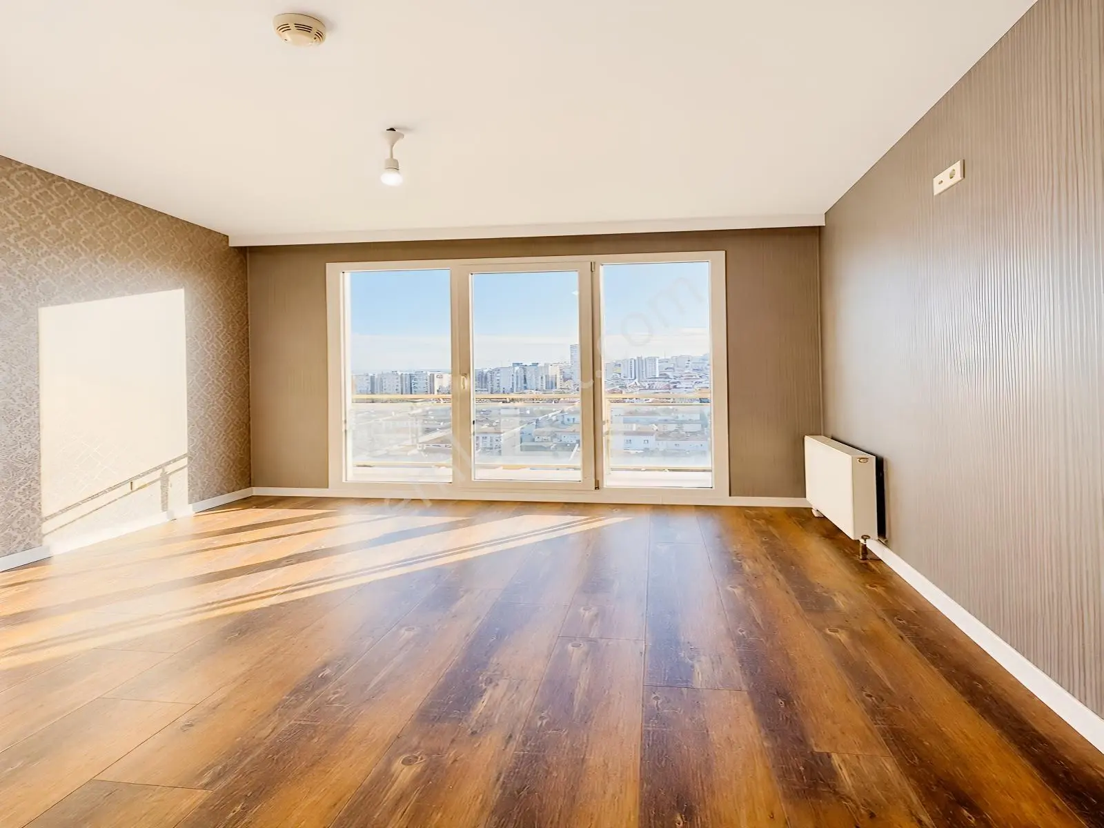 Metrobüse Yakın Lüks Sitede Penthouse Daire Ultra Geniş 2+1daire — fotoğraf 16