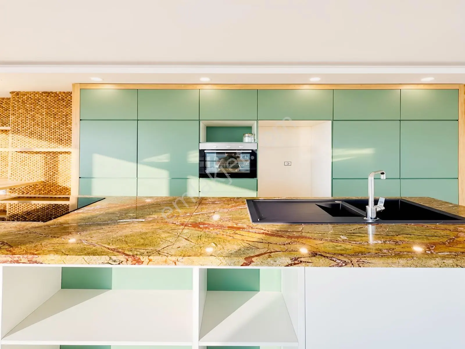 Metrobüse Yakın Lüks Sitede Penthouse Daire Ultra Geniş 2+1daire — fotoğraf 22