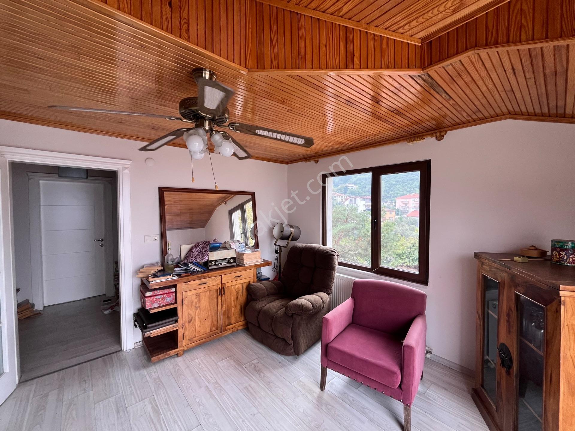 Ereğli’de Denize Sıfır 5+1 Fırsat Dubleks Daire — fotoğraf 7