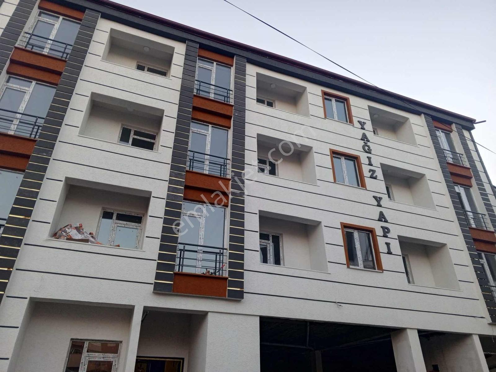 Nova Kars Emlak'Tan Satılık 1+1 Fırsat Daire