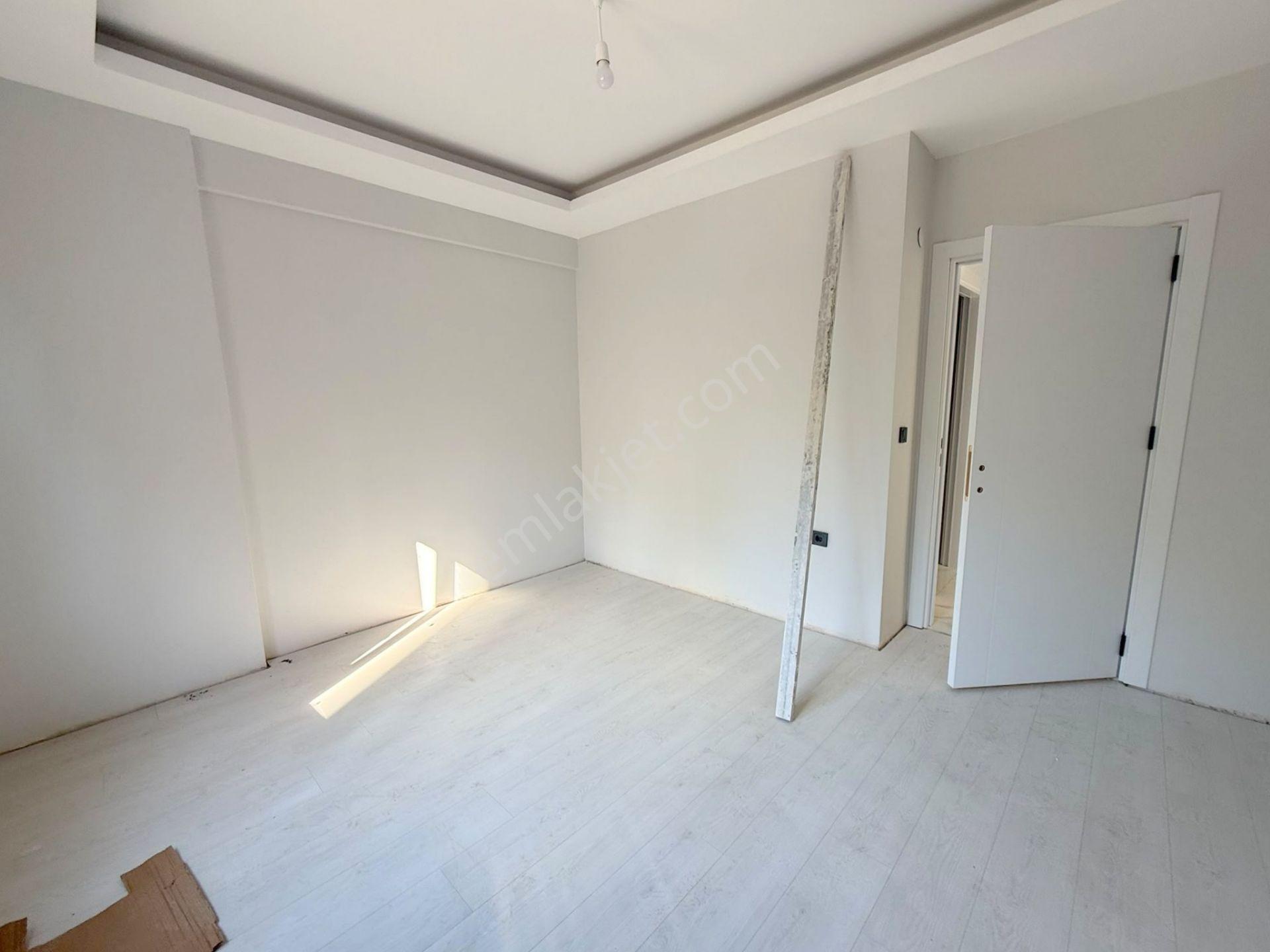 Mertcan'dan Caddeye 1dk Açık Balkonlu Sıfır 2+1 Daire — fotoğraf 8