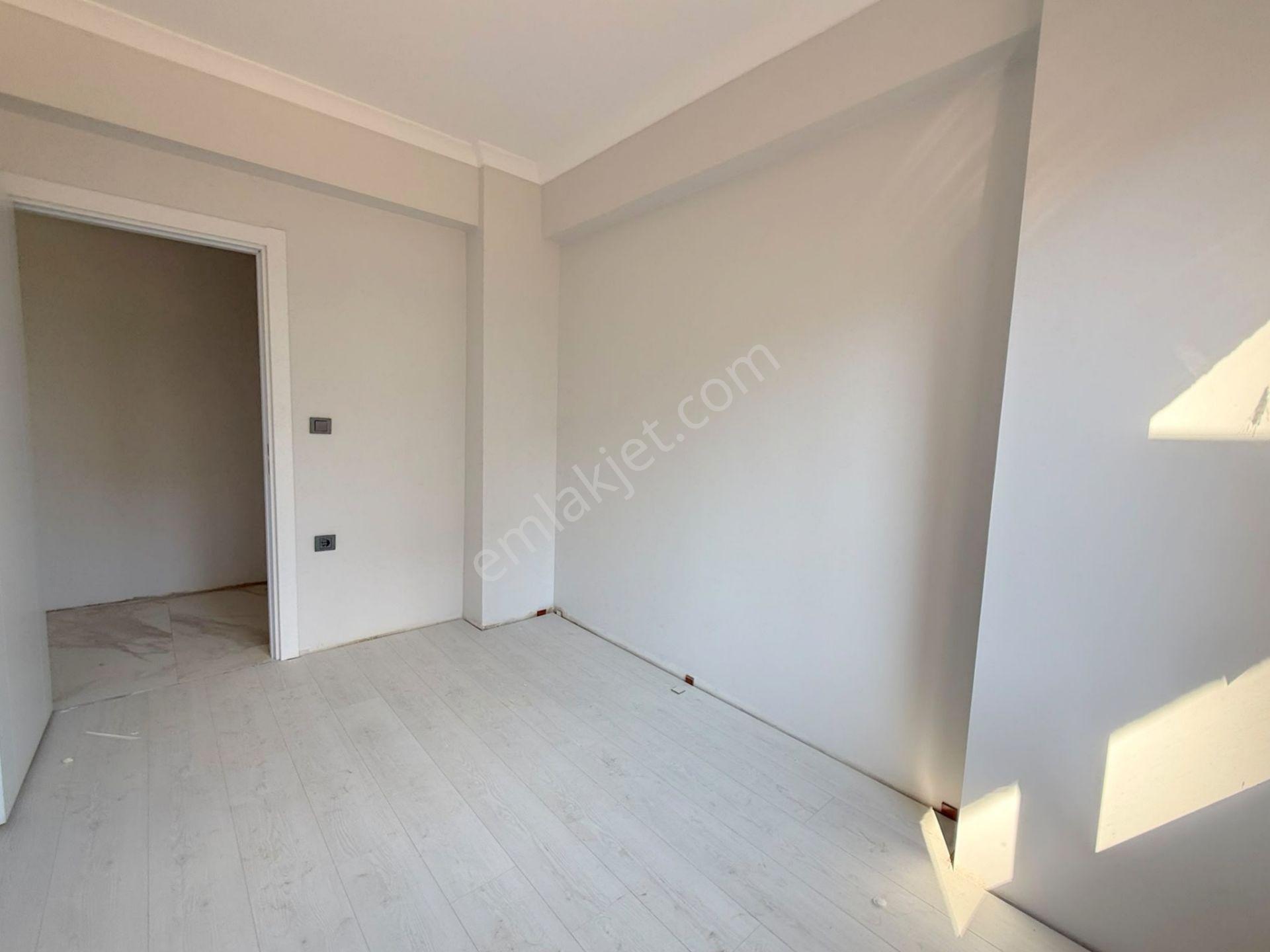 Mertcan'dan Caddeye 1dk Açık Balkonlu Sıfır 2+1 Daire — fotoğraf 9