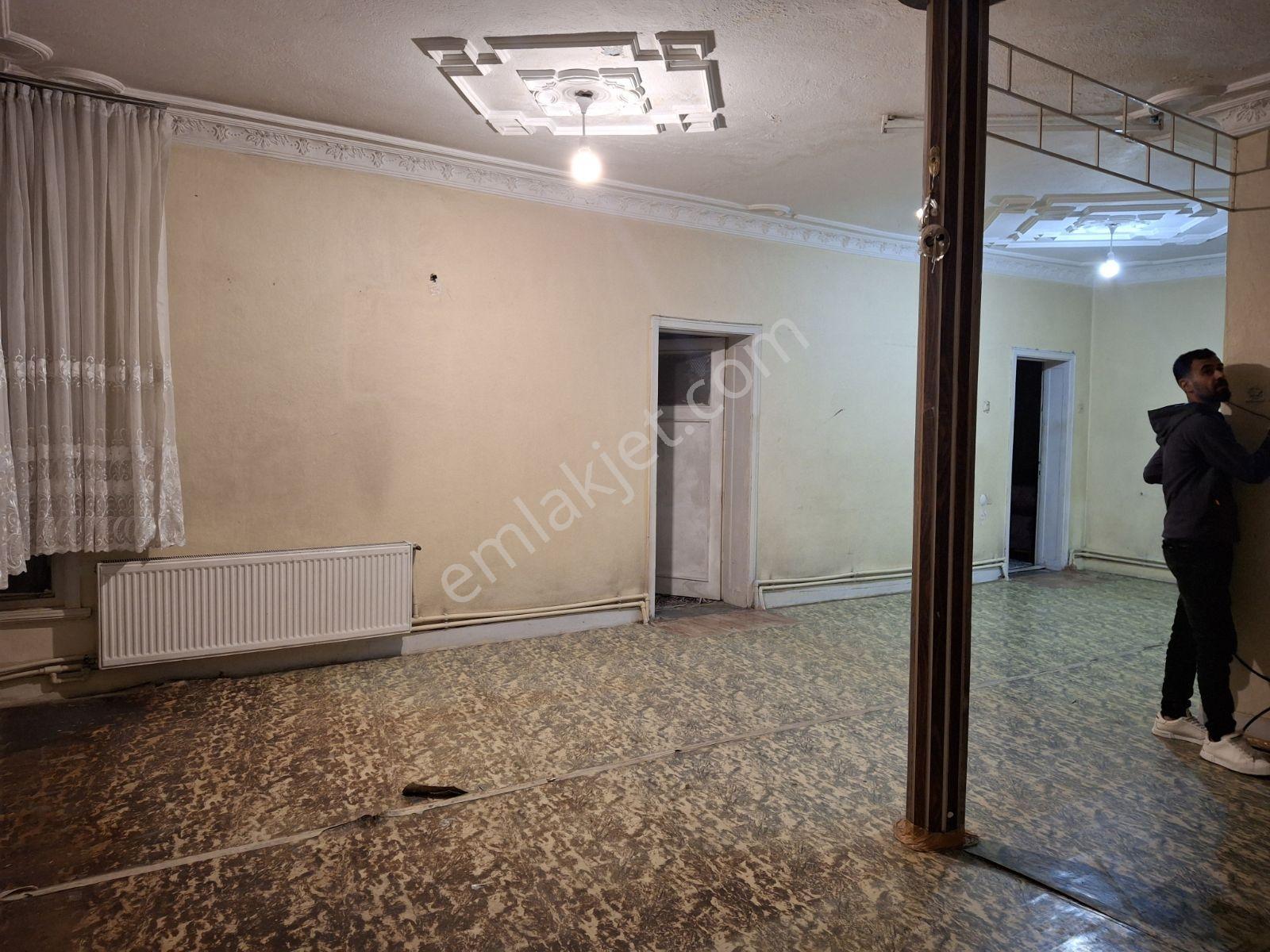 İhsaniye Mah Arakat 3+1 Satılık Daire — fotoğraf 4