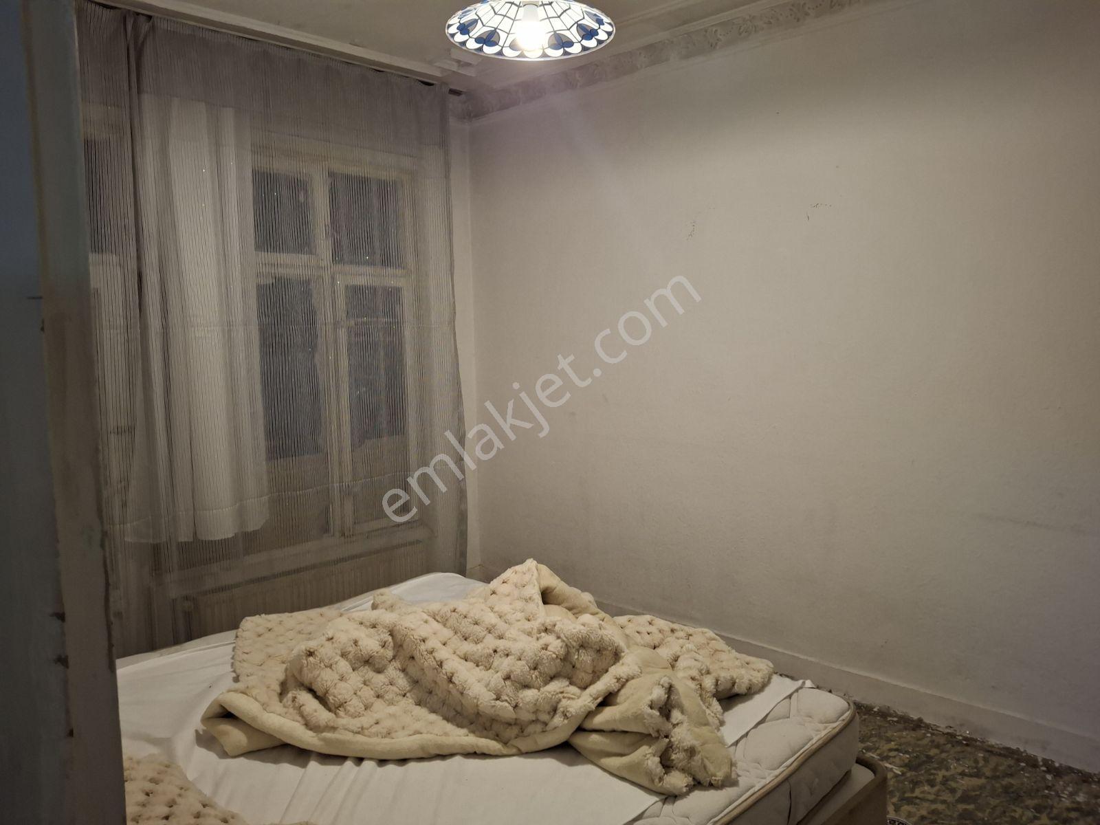 İhsaniye Mah Arakat 3+1 Satılık Daire — fotoğraf 8