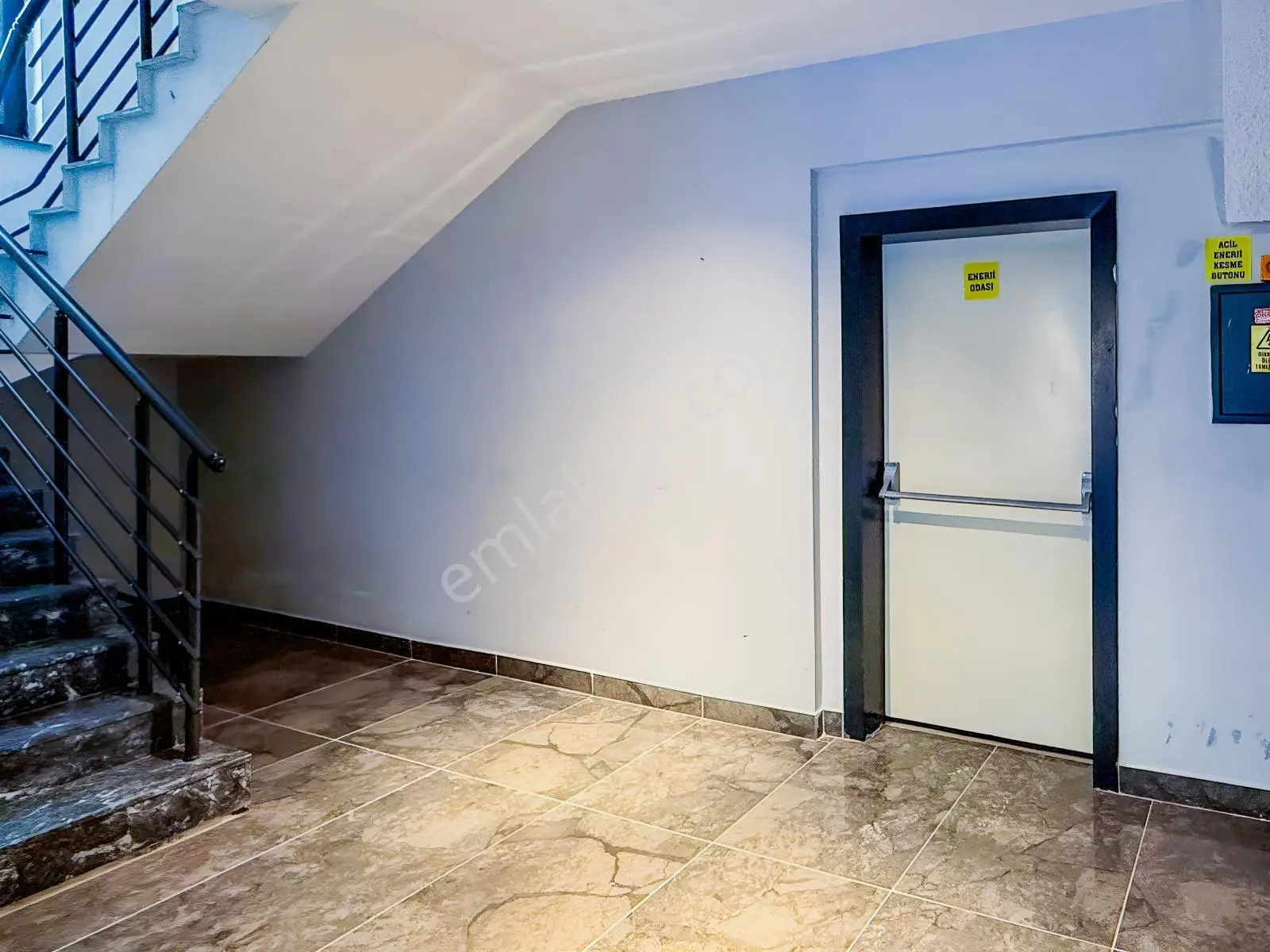 Kızılcaşar'da Çatı Dubleks 4+1 İskanlı Takaslı Satılık Daire — fotoğraf 11