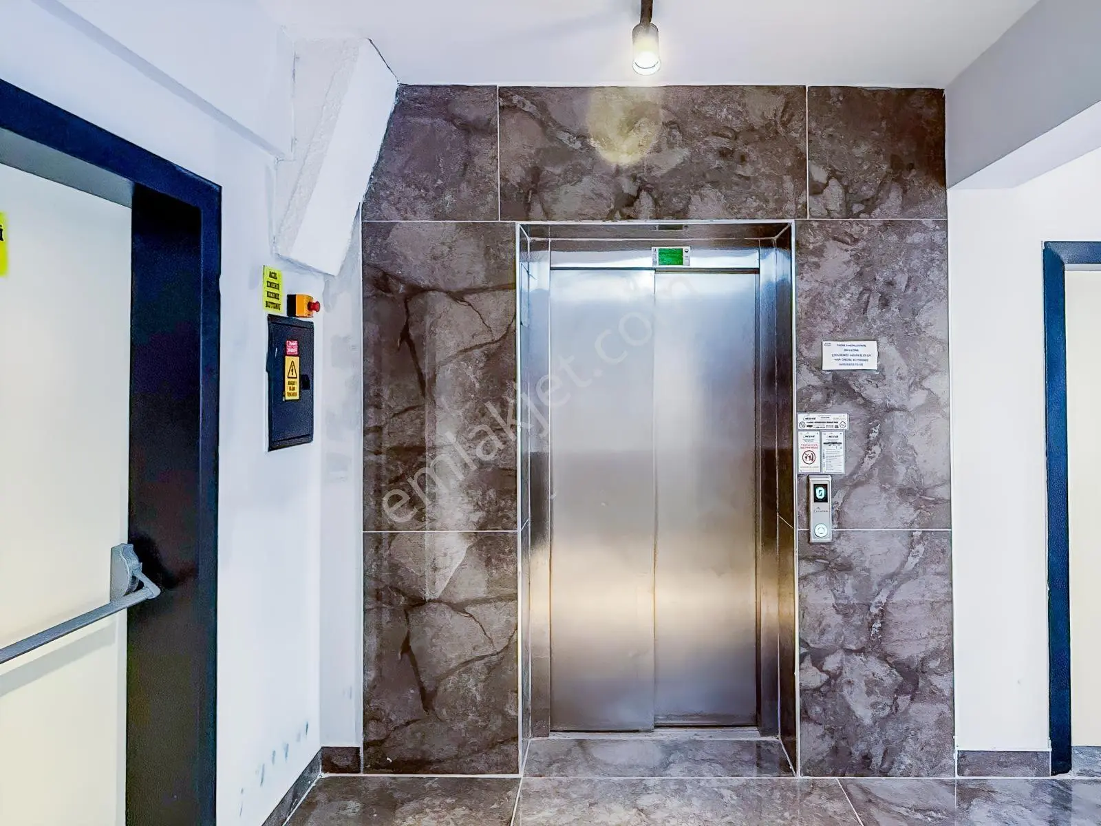 Kızılcaşar'da Çatı Dubleks 4+1 İskanlı Takaslı Satılık Daire — fotoğraf 12