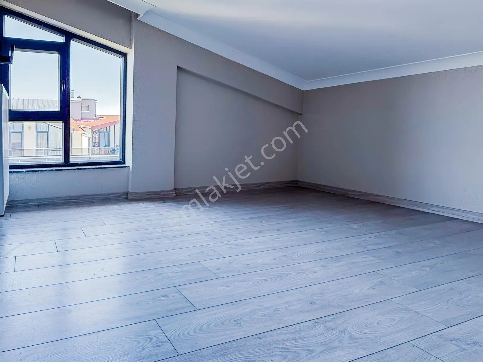 Kızılcaşar'da Çatı Dubleks 4+1 İskanlı Takaslı Satılık Daire — fotoğraf 32