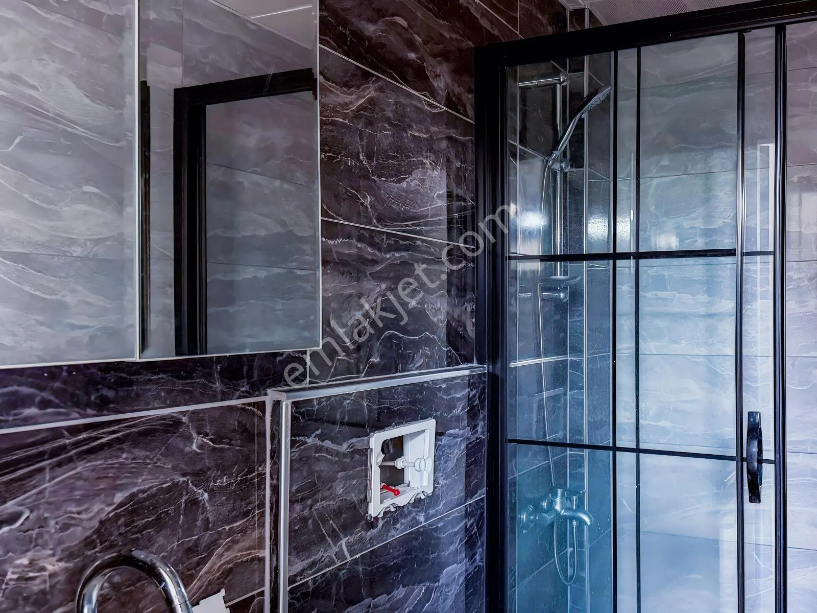 Kızılcaşar'da Çatı Dubleks 4+1 İskanlı Takaslı Satılık Daire — fotoğraf 38