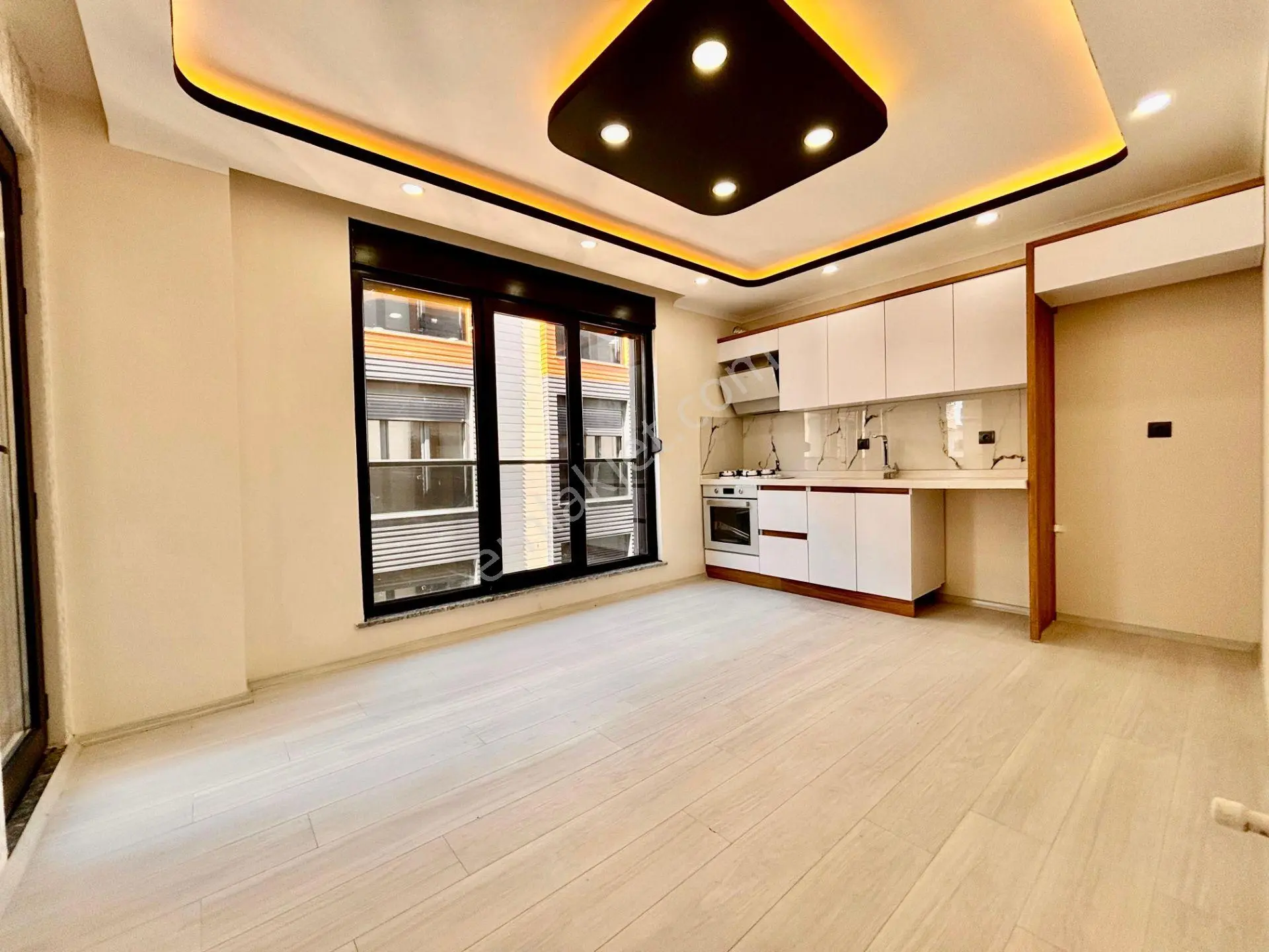 ꧁ay Emlaktan꧂akçay'da Denize Sadece 600 Mt Ebeveyn Banyolu Yazlık 3+1 Ultra Lüks Dublex Daire — fotoğraf 3