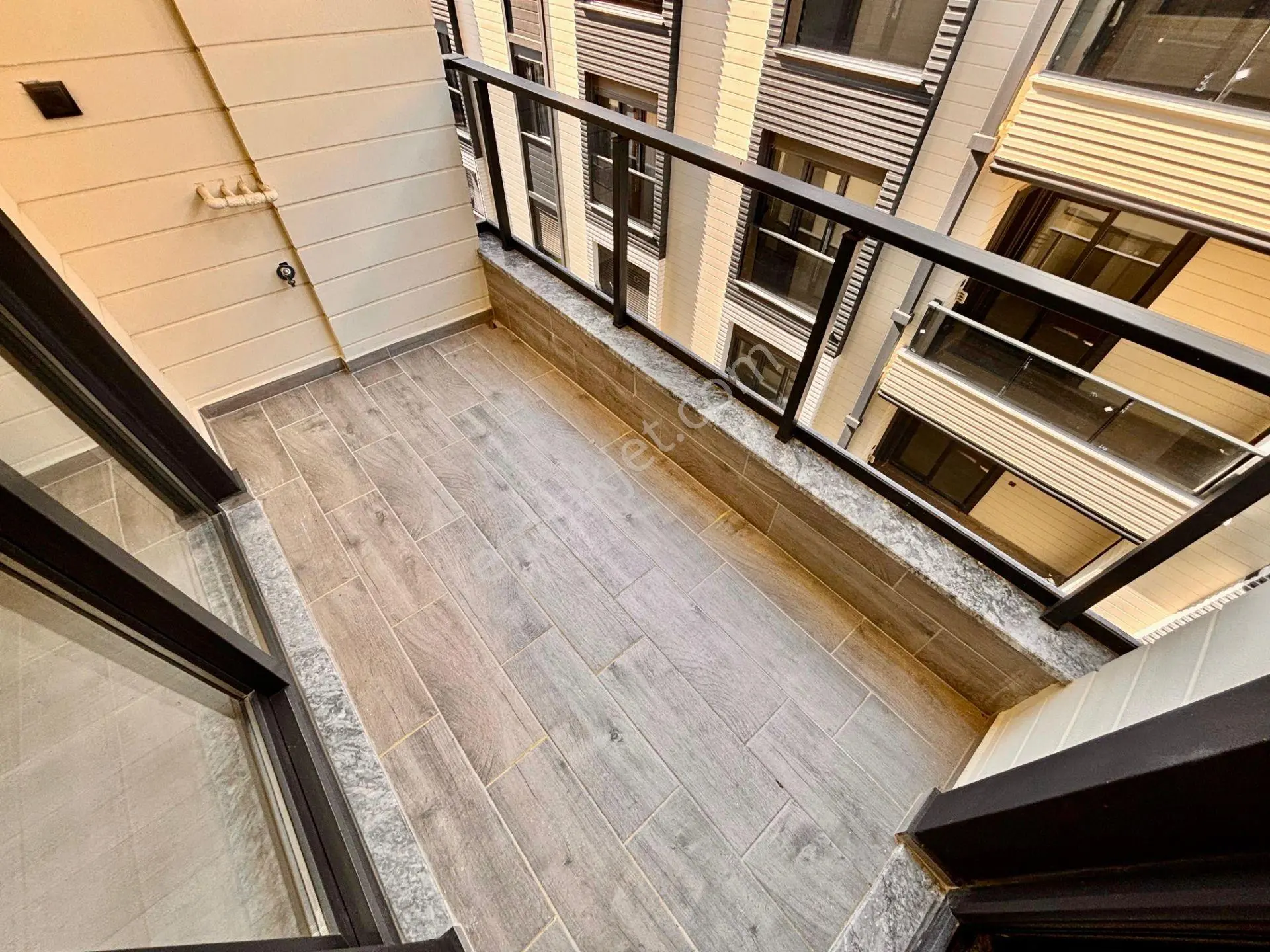 ꧁ay Emlaktan꧂akçay'da Denize Sadece 600 Mt Ebeveyn Banyolu Yazlık 3+1 Ultra Lüks Dublex Daire — fotoğraf 9
