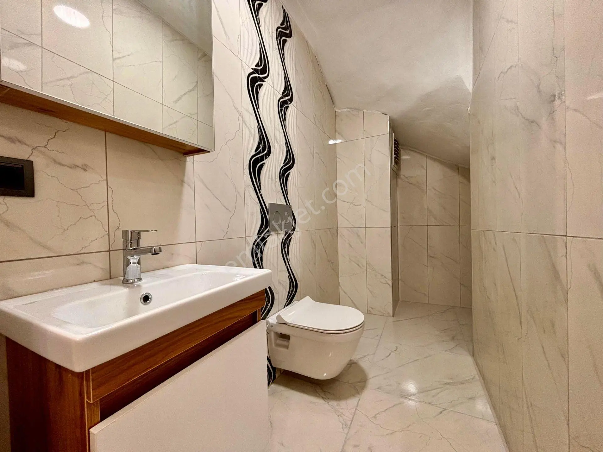 ꧁ay Emlaktan꧂akçay'da Denize Sadece 600 Mt Ebeveyn Banyolu Yazlık 3+1 Ultra Lüks Dublex Daire — fotoğraf 27
