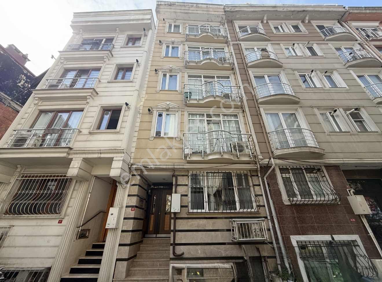 Harbiye Küçük Bayır Sokakta Asansörlü 1+1 Arakat Daire — fotoğraf 16