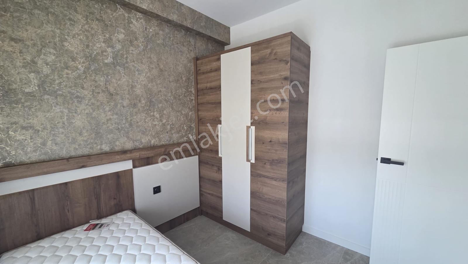 C21 Loft'tan Servergazi'de Havuzlu Sitede Eşyalı Satılık 2+1 — fotoğraf 10
