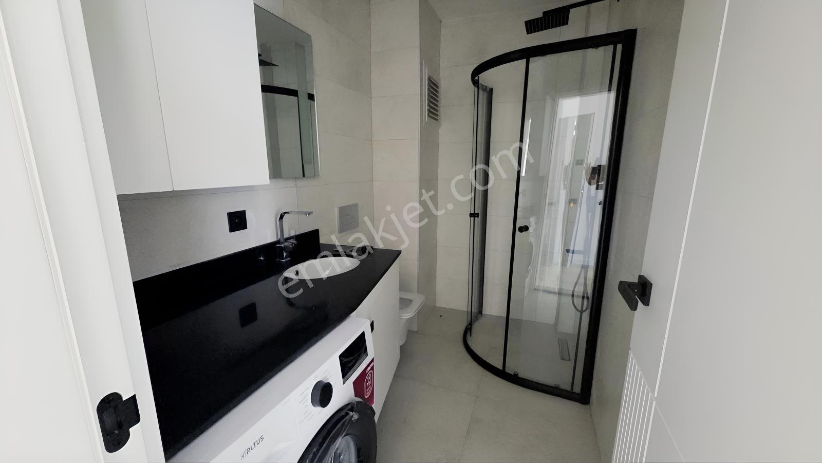 C21 Loft'tan Servergazi'de Havuzlu Sitede Eşyalı Satılık 2+1 — fotoğraf 14