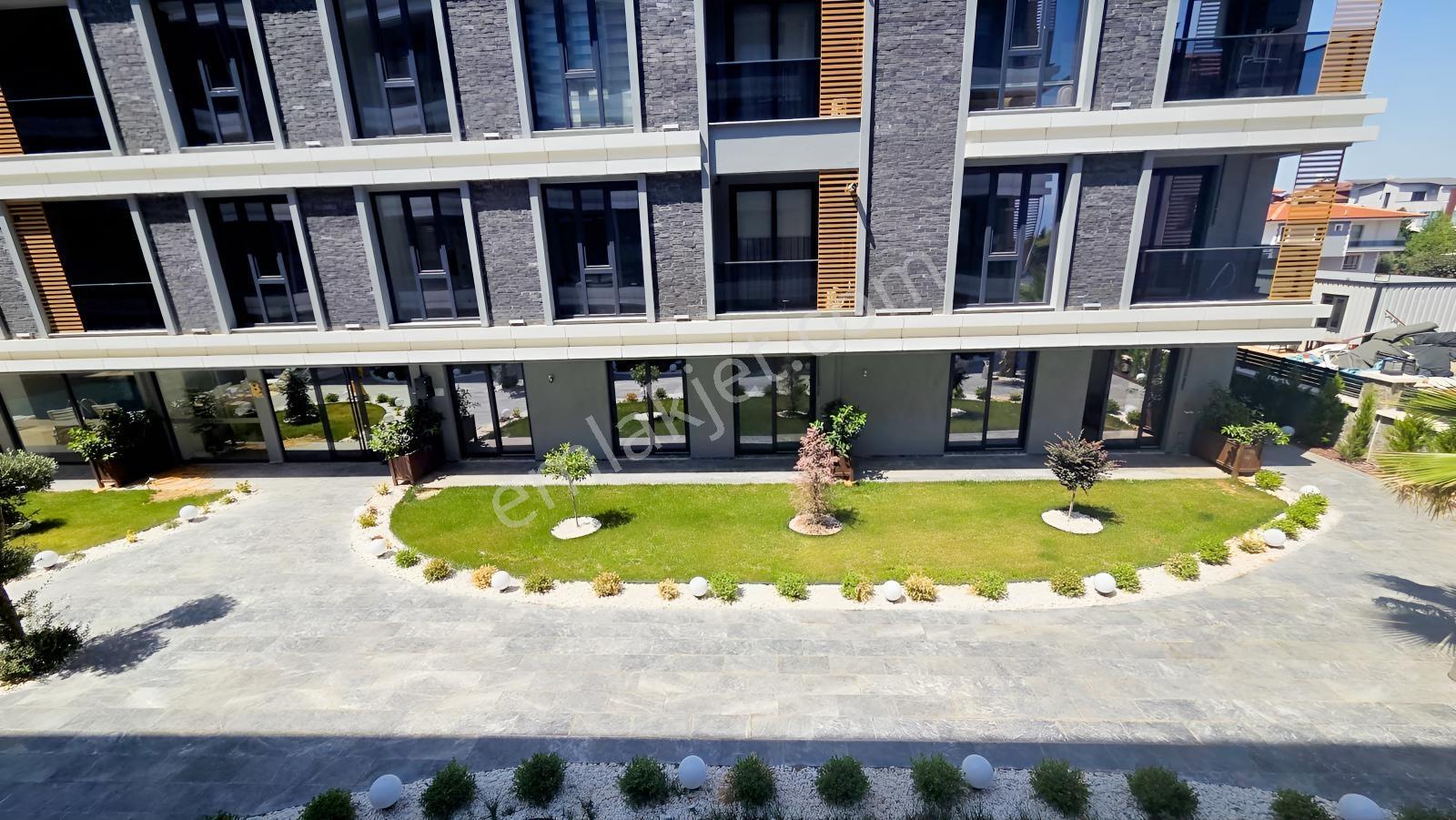 C21 Loft'tan Servergazi'de Havuzlu Sitede Eşyalı Satılık 2+1 — fotoğraf 19