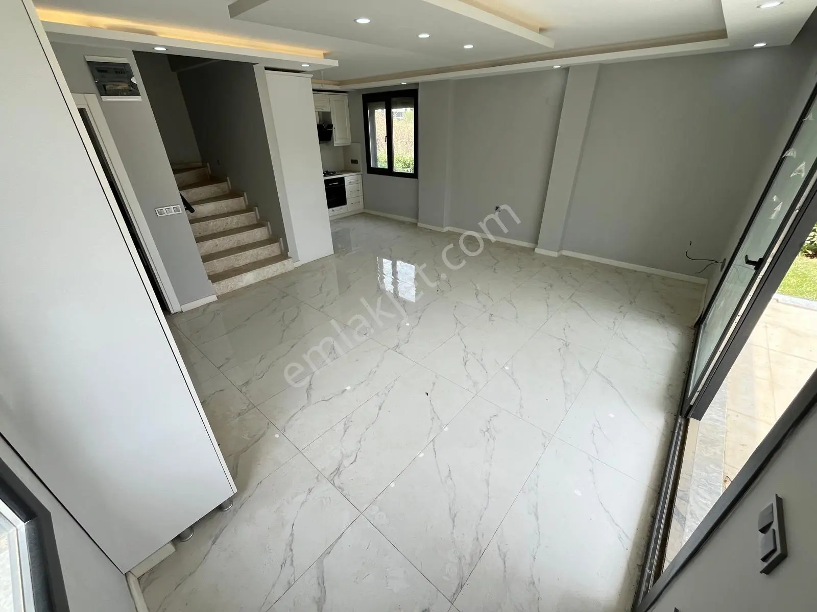 ▀güçten Gürede Geniş Bahçeli Denize 450 Metre Sıfır Lüx 3+1villa — fotoğraf 35