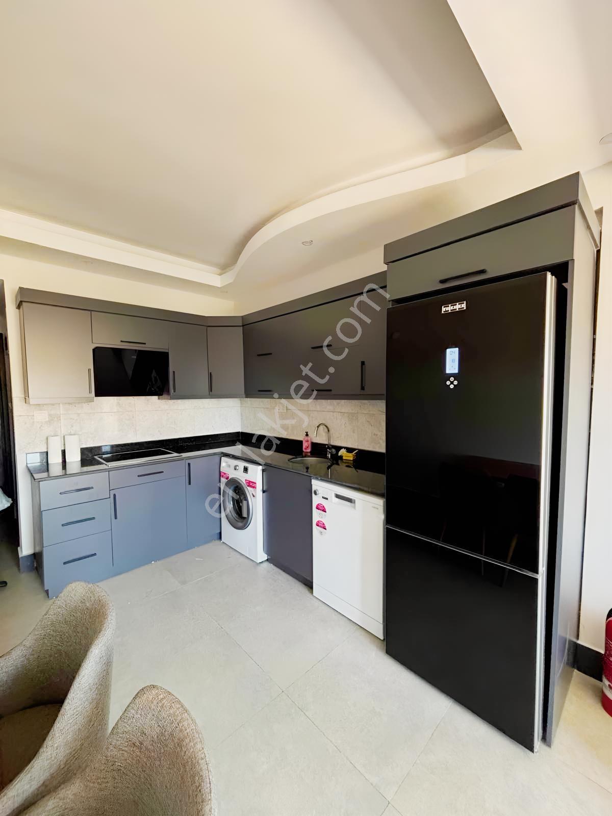 Dünyaca Ünlü Fethiye Ölüdeniz De Satılık Havuzlu 1+1 Daire — fotoğraf 21