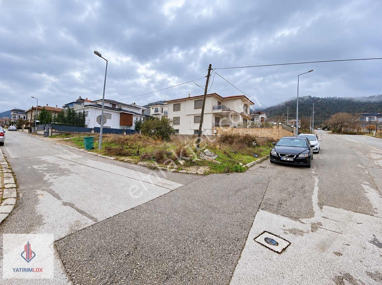 Yatırımlüx'Ten Yeşilköy Mh Köşe Villalık 436 M2 Arsa