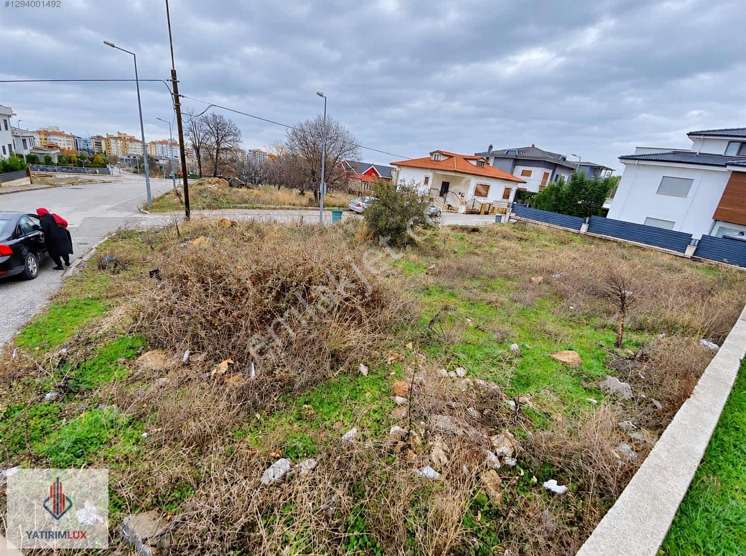 Yatırımlüx'ten Yeşilköy Mh Köşe Villalık 436 M2 Arsa — fotoğraf 3