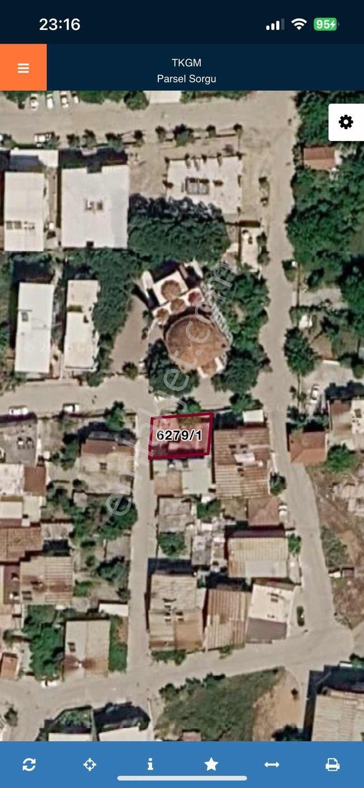 Ata Mahallesinde Projesi Hazır Köşe Başı 145 M² Yatırımlık Arsa