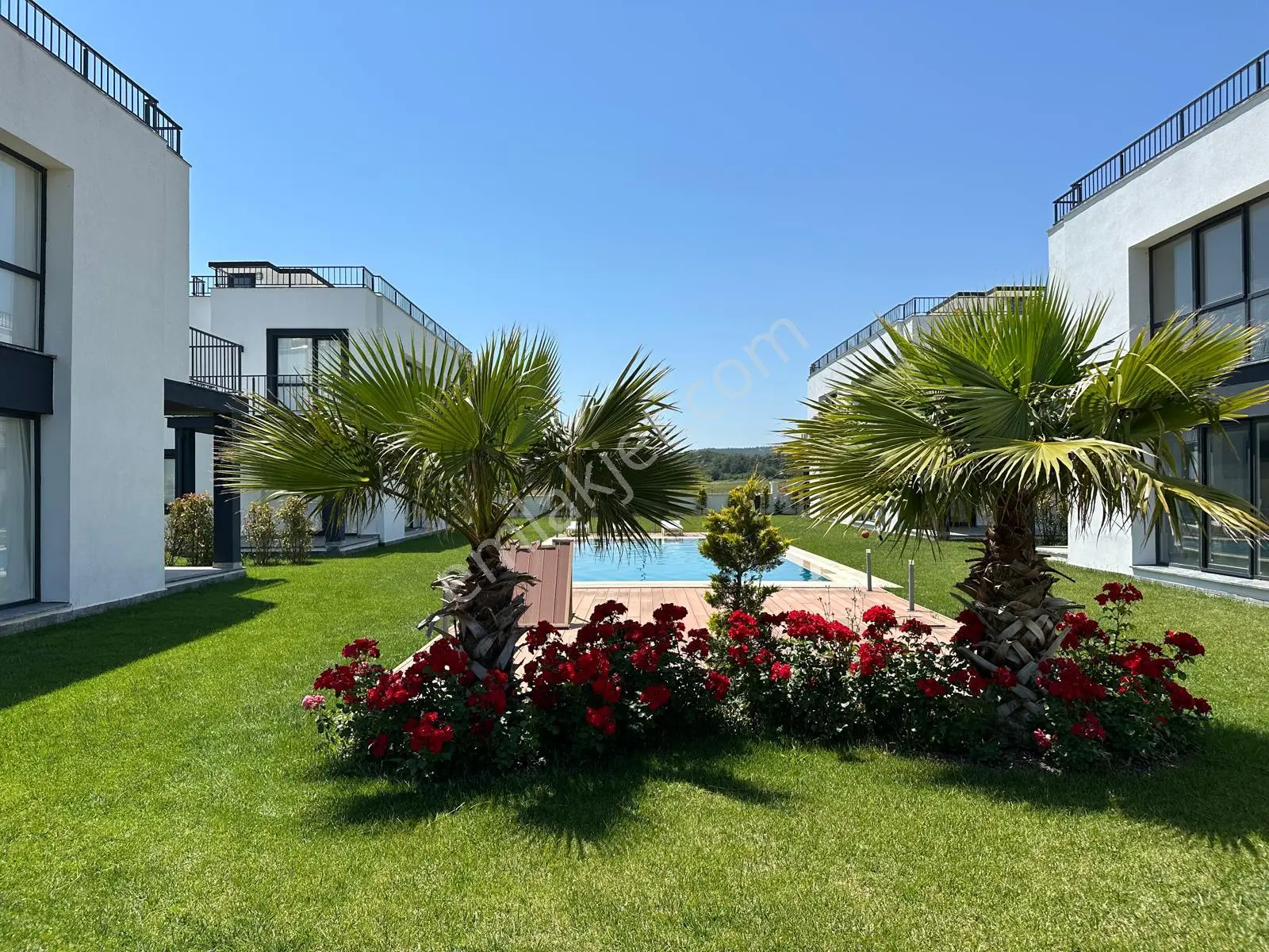 Gelibolu Adilhan Köyü Site İçinde Denize Yakın Satılık Villa