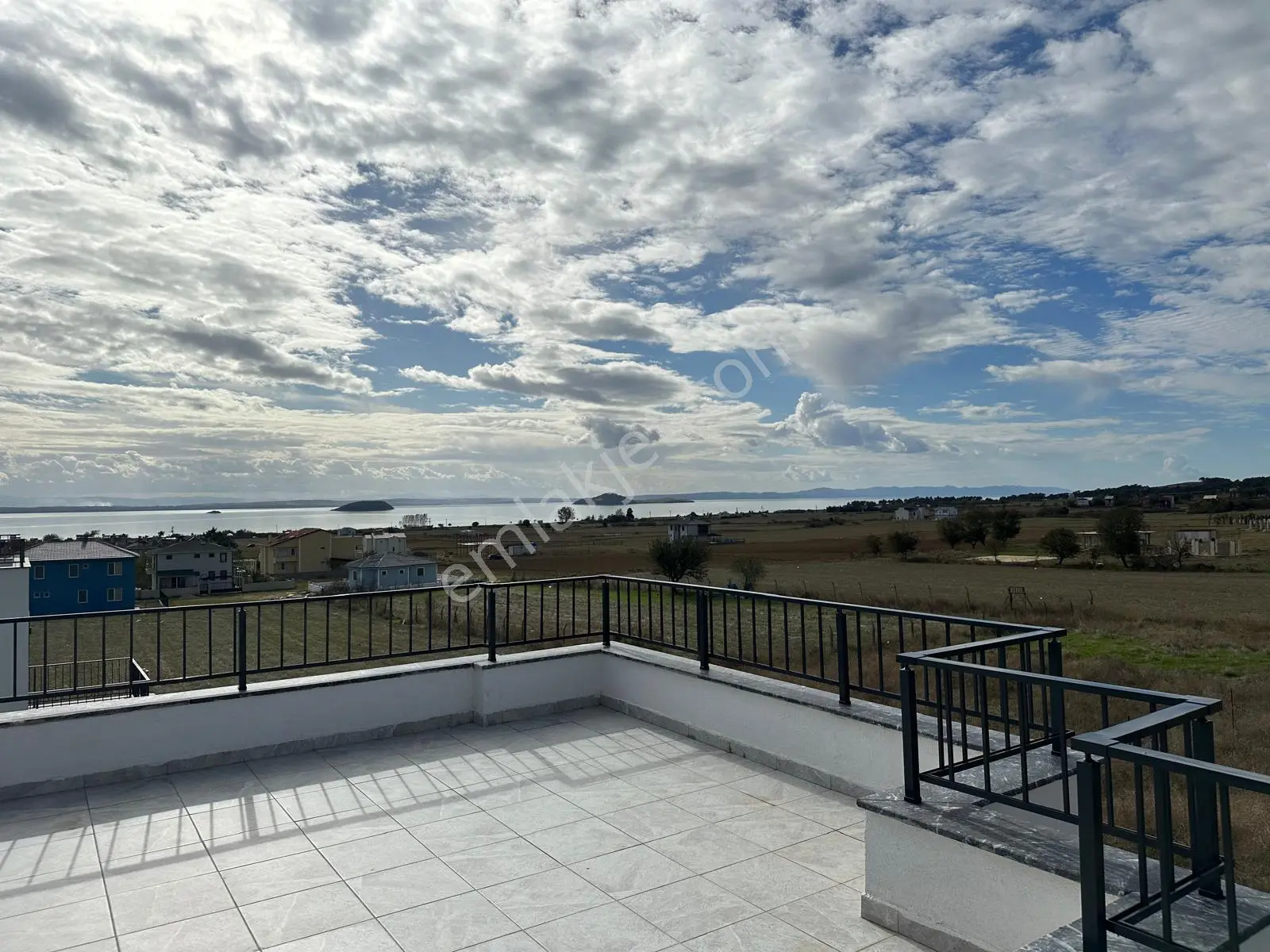 Gelibolu Adilhan Köyü Site İçinde Denize Yakın Satılık Villa — fotoğraf 7