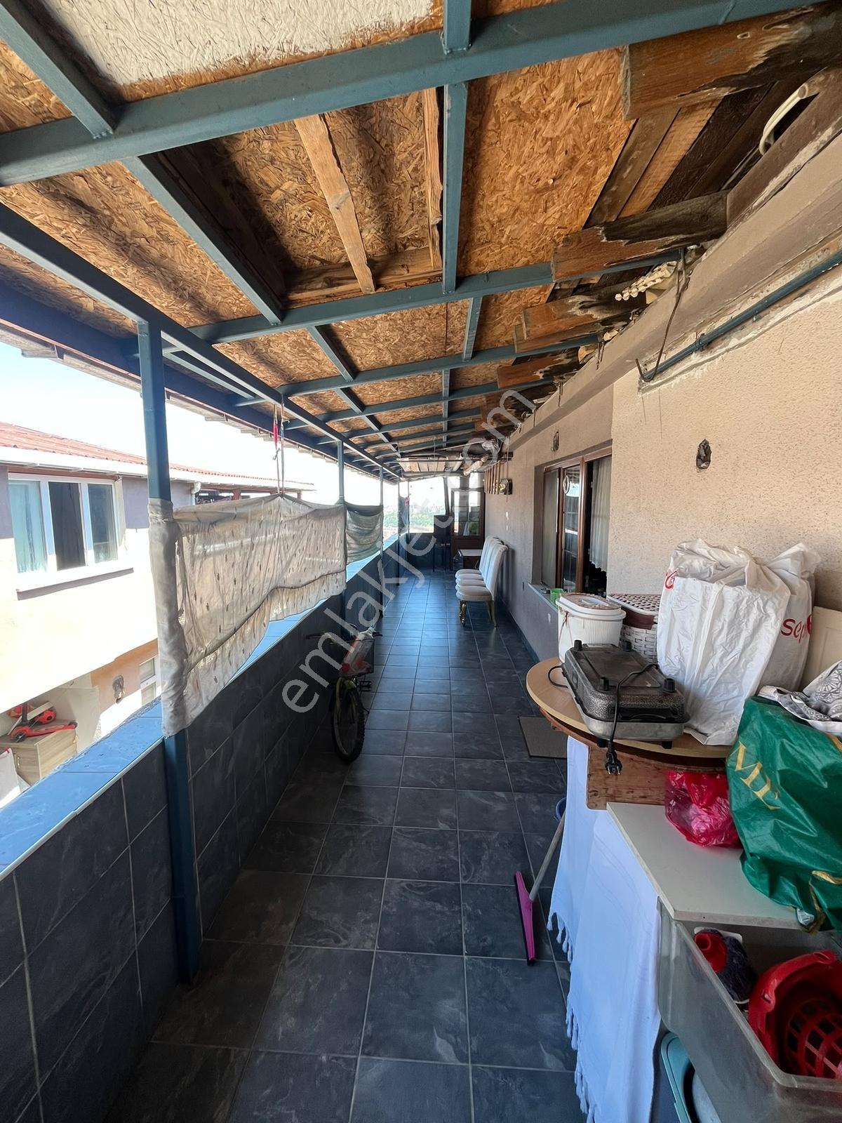 Uğur Gayrimenkul'den Yunus Emre Mah'de 3+1 Satılık Teras Daire — fotoğraf 9
