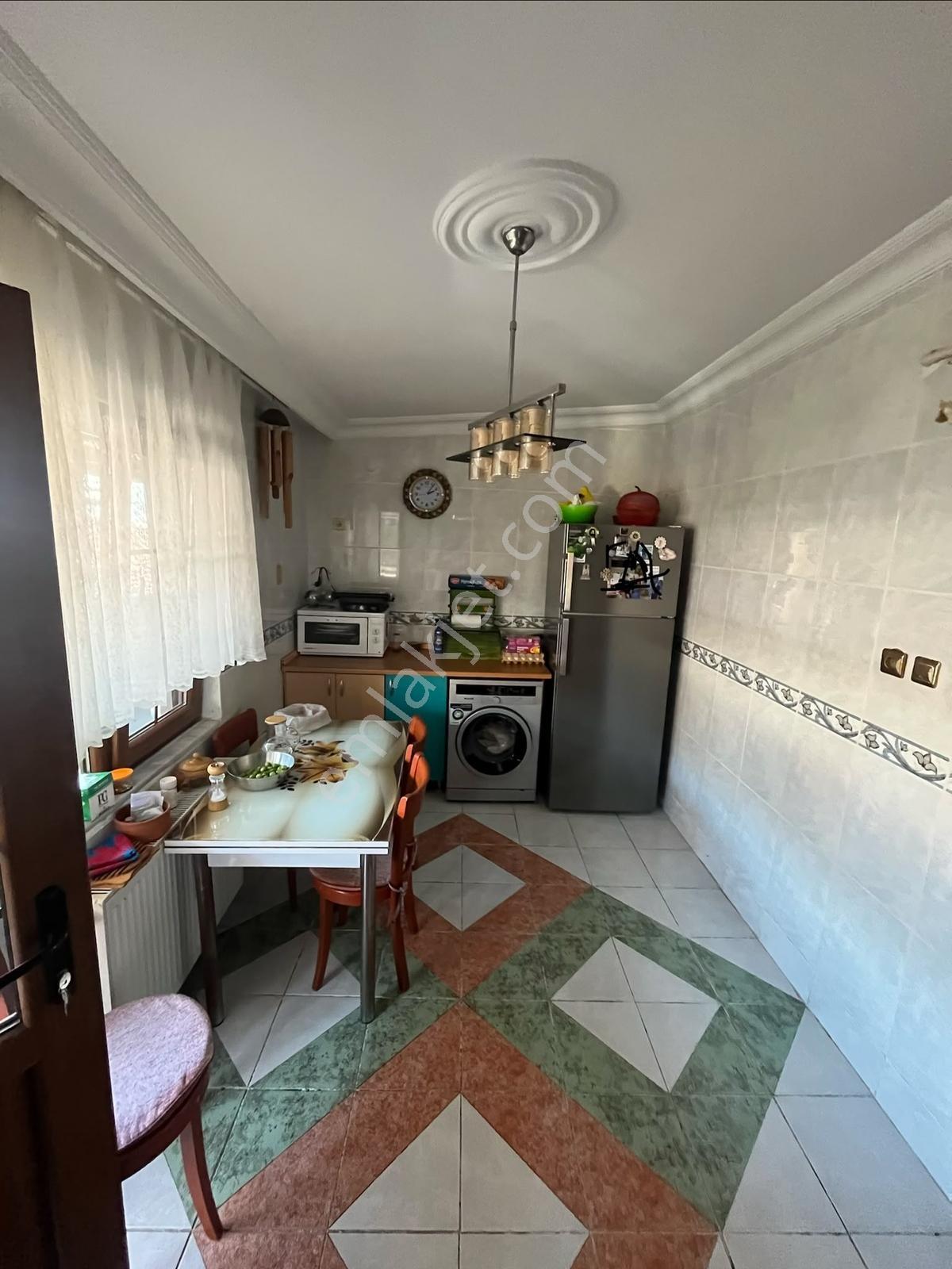Uğur Gayrimenkul'den Yunus Emre Mah'de 3+1 Satılık Teras Daire — fotoğraf 11