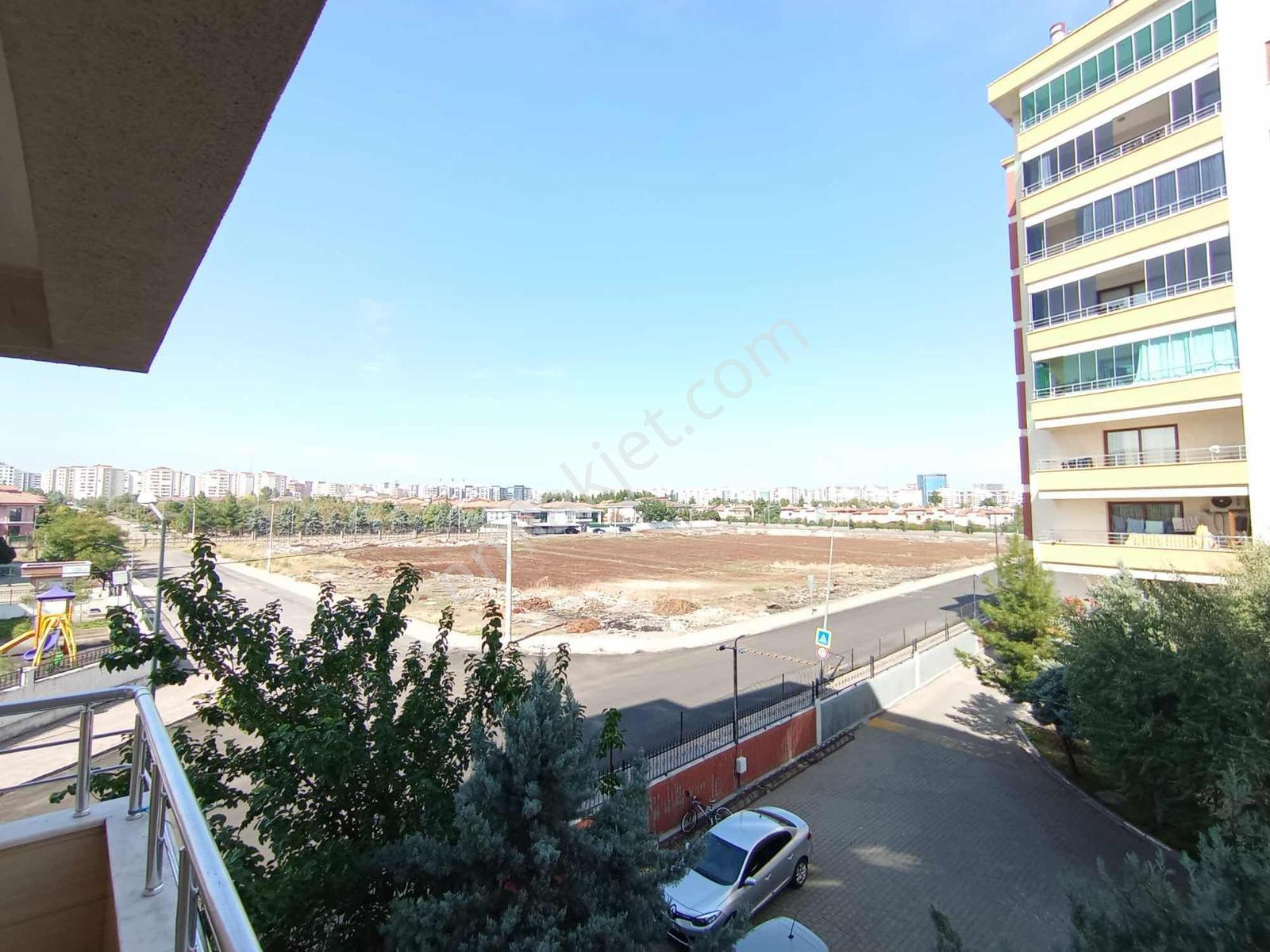 Bağcılar Bölgesi Aramtigran Bulvarı Cıvarı 4+1 Satılık Daire — fotoğraf 15