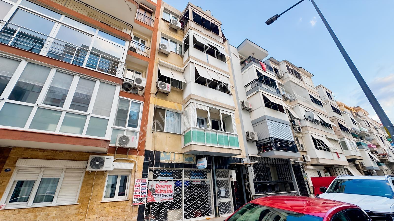 Karşıyaka Alaybey Satılık 2+1 Daire